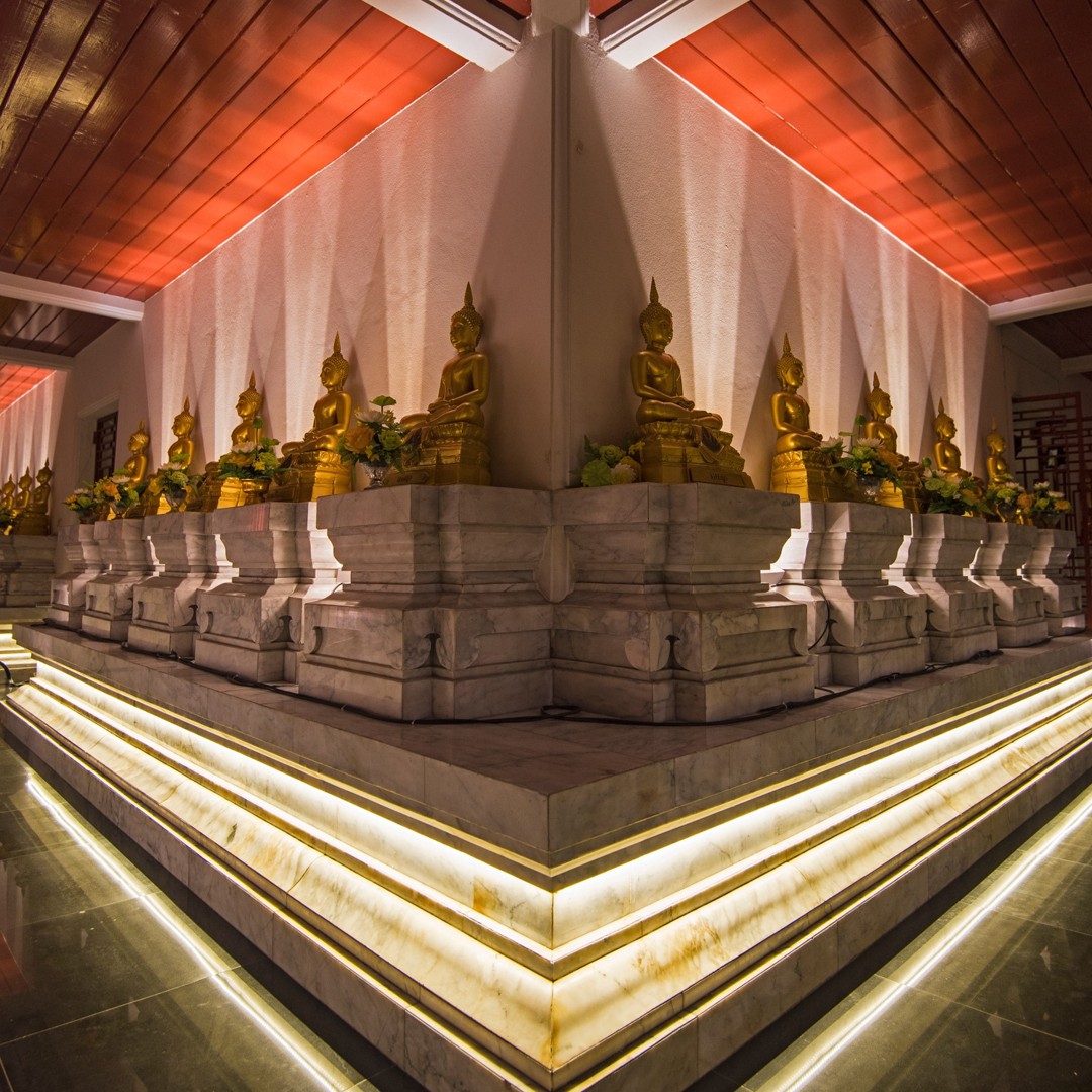 Light Asia 2017 Bangkok
We invited 6 lighting designers and about 70 students from a local university.
The final lighting installations were exhibited for a week and successfully attracted a number of spectators from the public.
#lightasia #Bangkok #watpathumwanaram