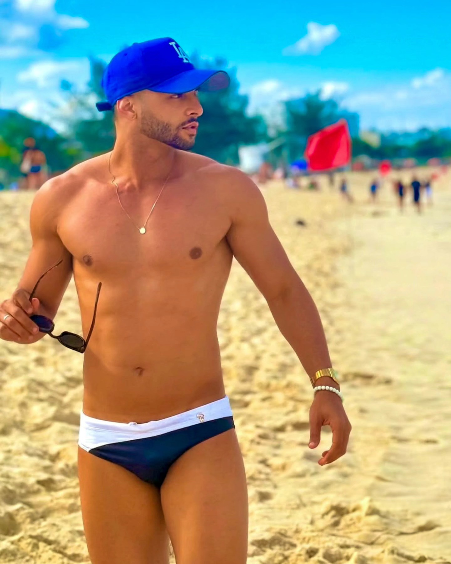 Model @eleuteriomarcio
Usa sunga slim
Link com toda coleção na bio!
Sungas SpecialKey Wear 🔑
#specialkeysunga #sunga #sungaslim #beach #praia #specialkeywear #beachwear #sungacavada