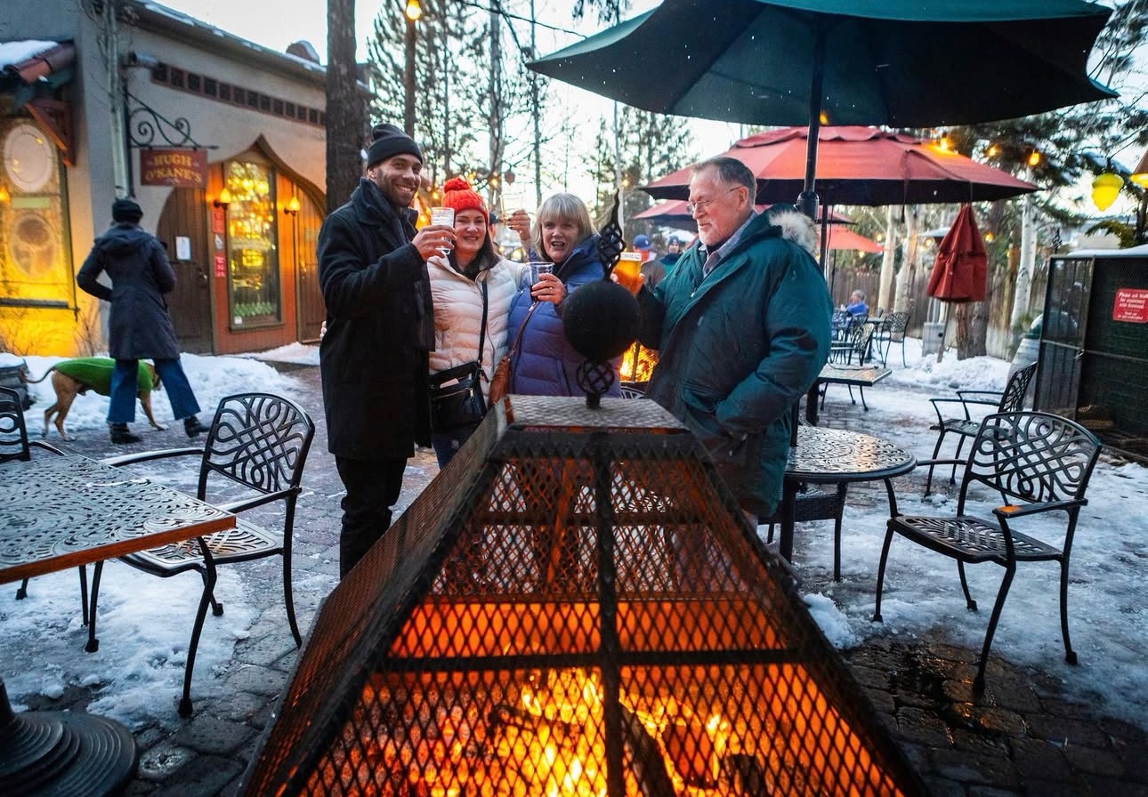 🔥❄️Winter nights in downtown Bend call for good company and warm firelight.
Stay at Wall Street Suites and stroll over to McMenamins to cozy up by their outdoor fire pits, sip something warm, and soak in the mountain-town vibes. Afterward, retreat to your comfortable suite just steps away and unwind in total downtown comfort.
This is how Bend does winter evenings.