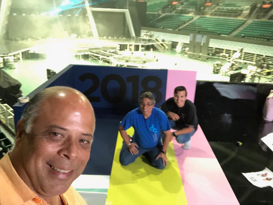 Working at Univision’s PJ 2018... for 15 years. •
•
#univision #eprix #brooklyn #newyork #race #banner #printing #dgprint #qatarairways #redhook #championship #miami #miamibeach #brickell #coralgables @fiaformulae @fia.official #pj #premiosjuventud #miami