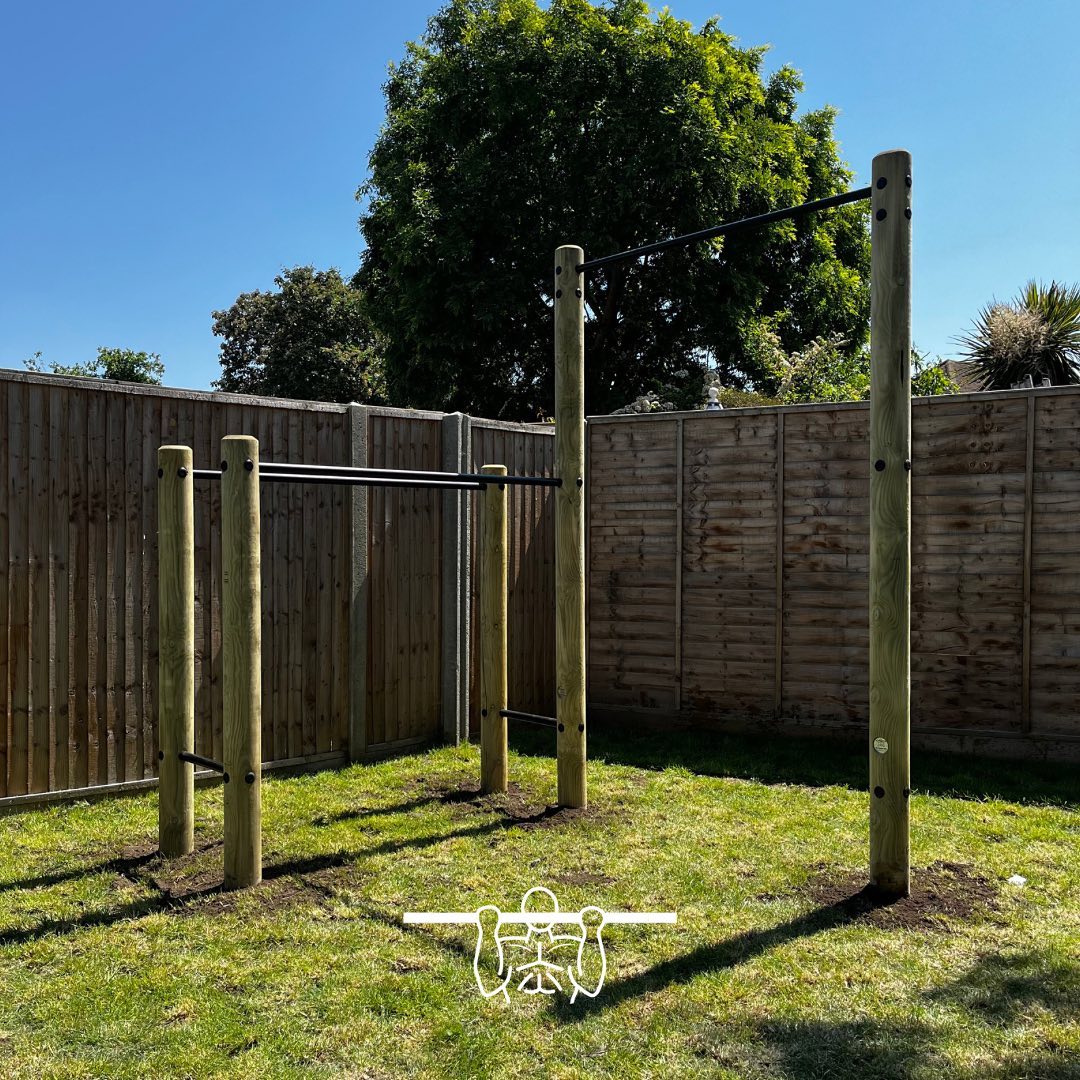 One of our classic pull up and dip stations we installed today! We work with our customers to find the best location and layout on every install! #gardengym #outdoorgym #pullups