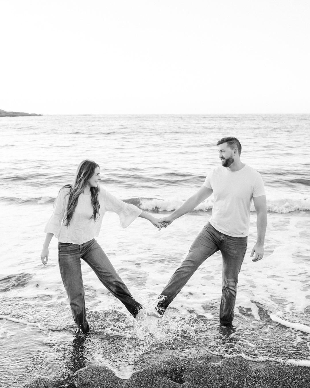 From love to laughter and a little splashing in the waves 🤍
Aubrey & Andrew doing Montaña de Oro exactly right.
Good times were definitely had.
#MontanaDeOro #MontanaDeOroStatePark #SLOEngagement #SanLuisObispoWeddingPhotographer
Montaña de Oro engagement session, San Luis Obispo wedding photographer, Central Coast engagement photos, coastal California engagement, SLO County photographer, beach engagement session