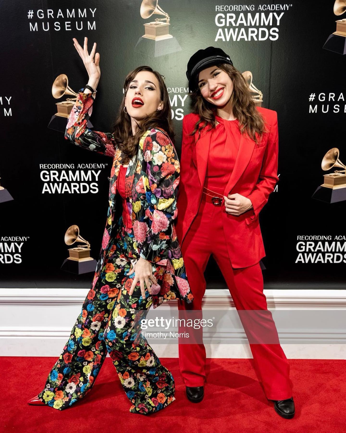 We’re still not over these fits…
Don’t forget to take a big breath right now & remind yourself to do so throughout today✨big love, fam!
~V♥️