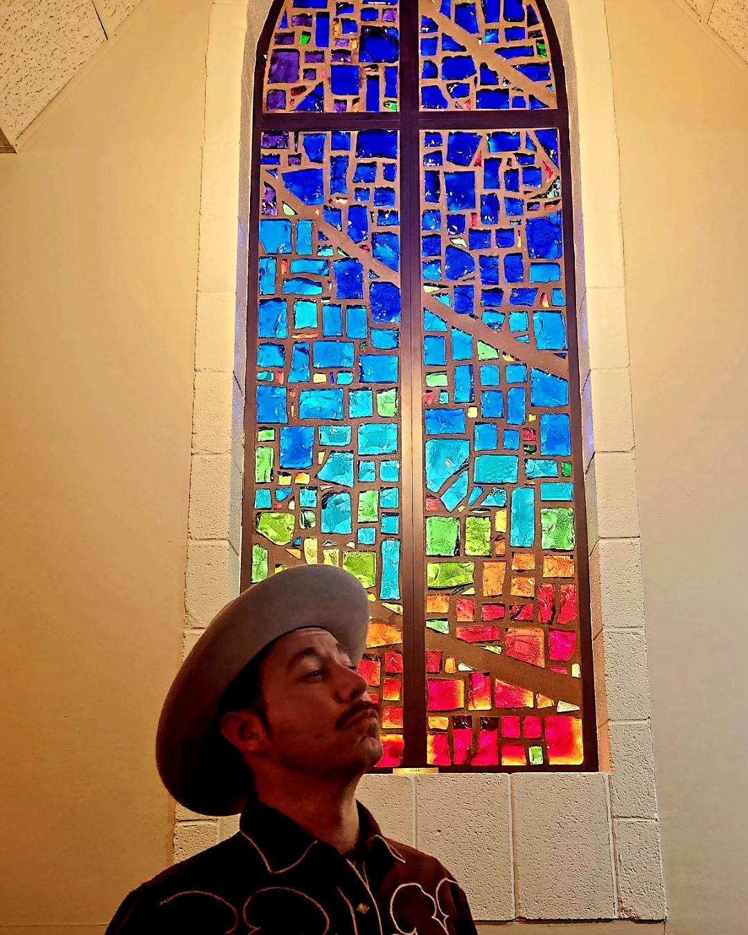 from the book of Twang 3:16-
5/17 Ethyl & The Regulars----@lincolnsroadhouse 8-12
5/18 The Hilltop Boys---@englewood_tavern 8-12
5/23 & 24 Bossa Duo---@edgesteakhouse 6-9
5/29 The Hilltop Boys---@larumbadenver 6-10
5/31 The Hilltop Boys---Shaebeens Tavern 8-12
#TwangGang #ThebookofTwang #takeemtochurch
#denvercountrymusic #elitistcasino #denverjazz
#americanadanceparty #denverlivemusic
#stranahanswhiskey