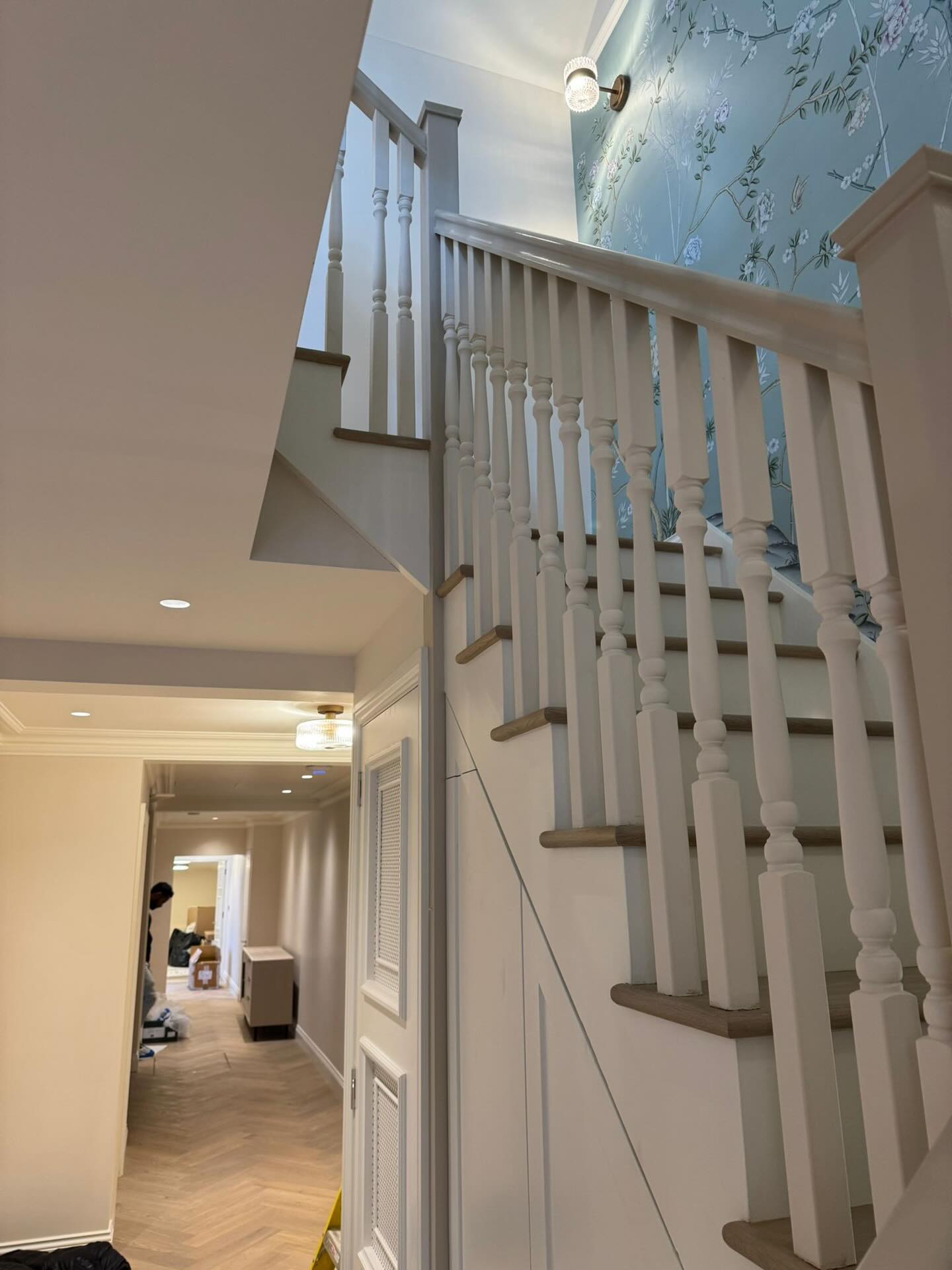 From worn to refined āØ
A staircase transformation using traditional French polishing techniques.
The result: warm, natural timber that complements the curves, detailing and character of the home.
Craftsmanship in every step.
⨠Boyleās French Polishers Limited āØ