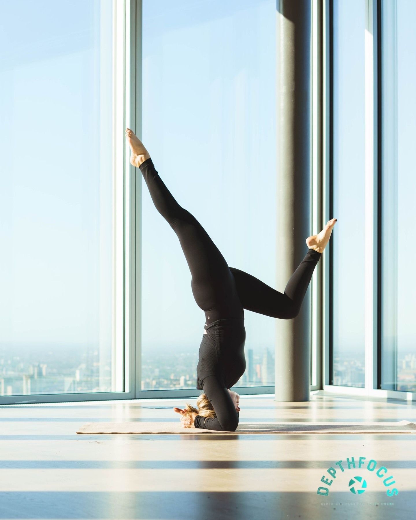 January is definitely testing us this week. 🌧️ Looking out at the grey today and finding myself scrolling back to this session.
There’s something about the way the light hits at this height; total clarity.
Even when the ground level feels a bit heavy and monochrome, a shift in perspective (and a bit of height) changes everything.
Holding onto this energy until the sun decides to make a permanent comeback. 🧘♀️✨
Contact us to book your Photoshoot now