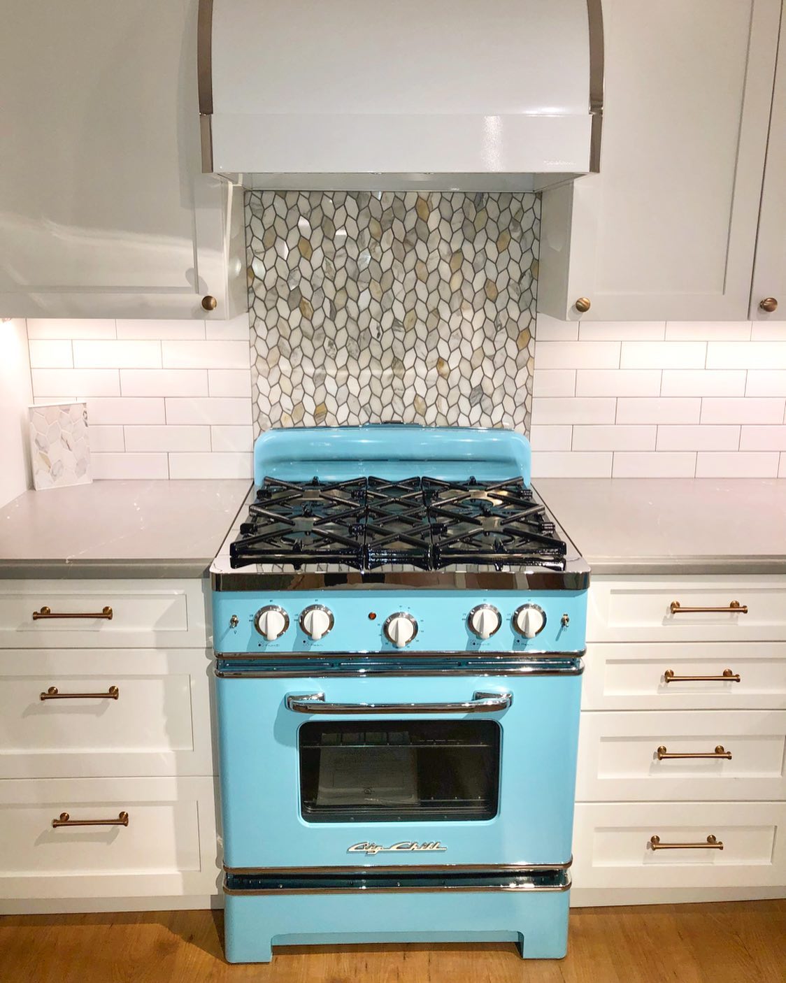The holidays are coming. Are you ready? @bigchillappliances and @stylebathkitchen can help make the scene merry and bright! Special savings on Big Chill start tomorrow! Contact us @510.638.8818 for more info.