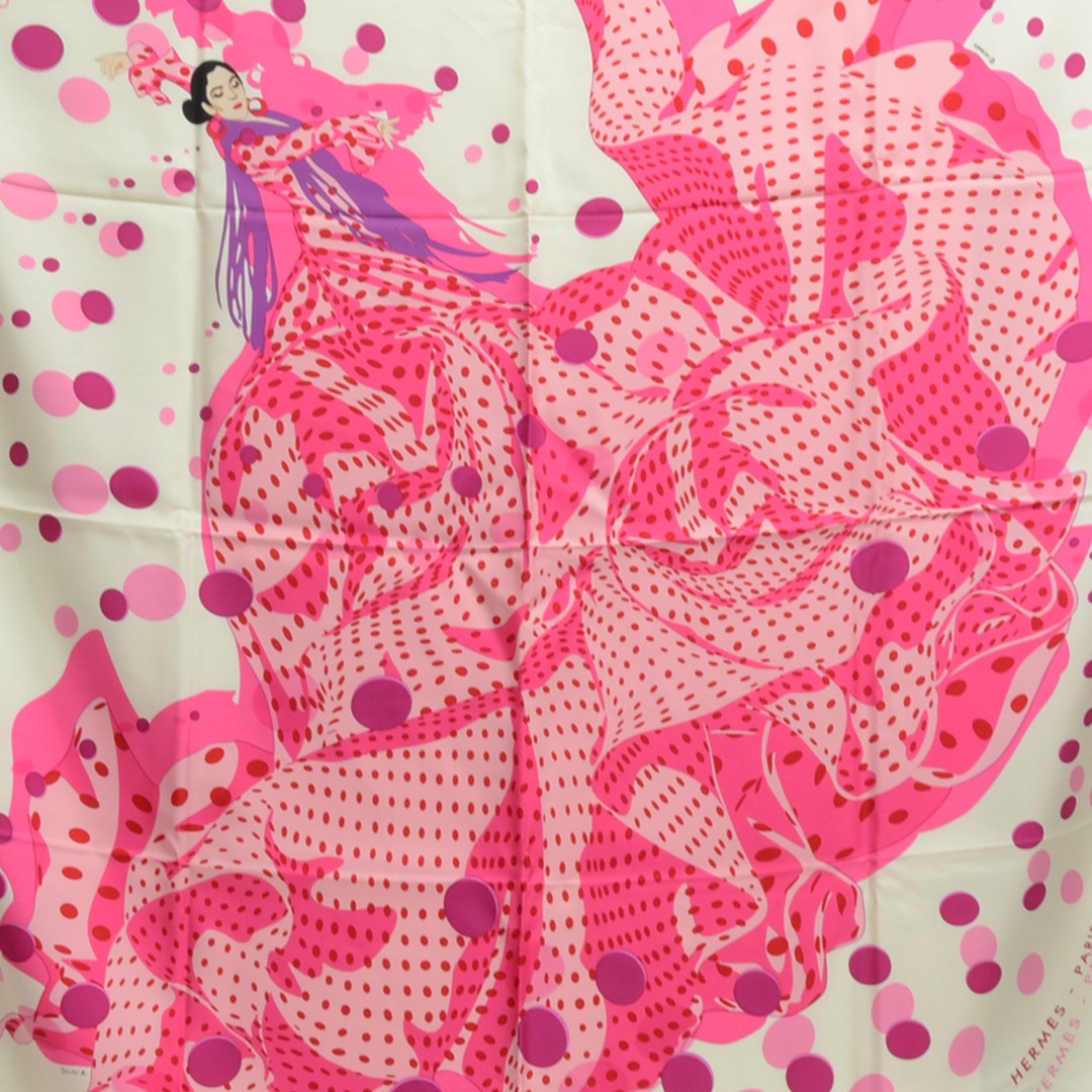 'Hola Flamenca!' A Hermes 2005 release designed by artist Dimitri Rybaltchenko.
#designer #fashion #authentic #secondhand #secondhandfashion #scarves #scarf #hermes #silk #dance #pink #white #flamenca