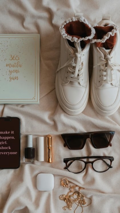 Bye tired looking undereyes, hello PRP ❤️ Questions? Schedule a free consultation to speak with our Nurse Practitioner at lingspa.com #prp #undereyes #darkcircles #plasma #plasmarejuvenation #nyc #lingspa