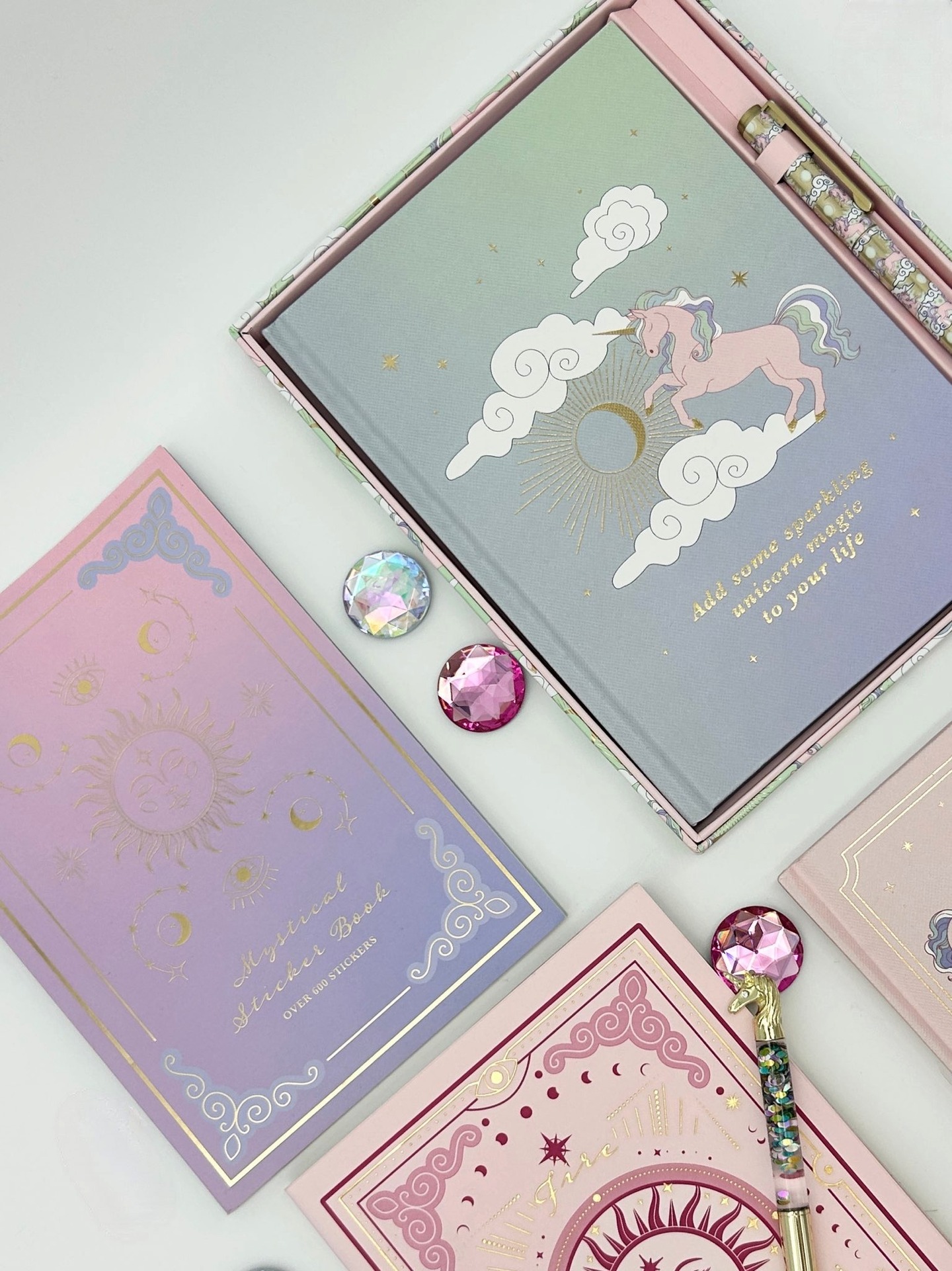 Get inspired by the magic of our Mystic & Unicorn range 💫🦄
#mystic #mystical #unicorn #stationery #pastel #journalinspiration