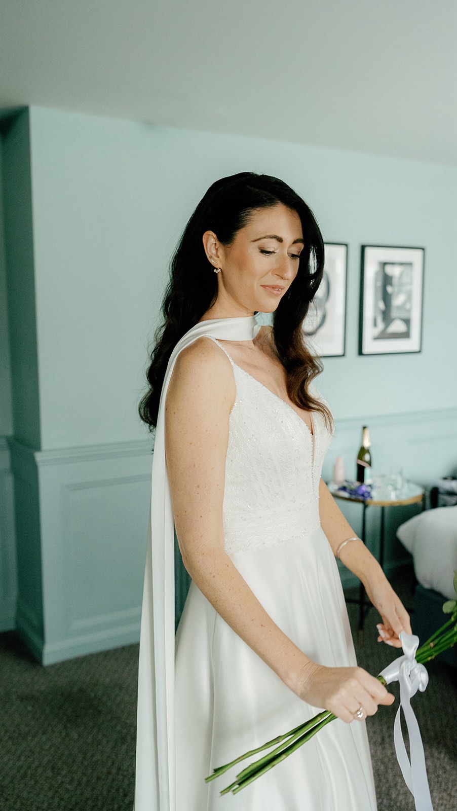 Very beautiful Dannii on her wedding morning @lythehillweddingvenue and photos by @jessicalilyphotography
Thank you both for these amazing images, and Dannii for being a dream bride ❤️
As hair and makeup artists we feel very lucky to not only bring the glam to your wedding morning, but also the calm and smiles too.
We know how important it is to start the day looking and feeling amazing, so you can stay that way all day long 👰
#hairbyme #weddinghair #makeupbyme #surreyweddingsuppliers #weddingmakeupartists