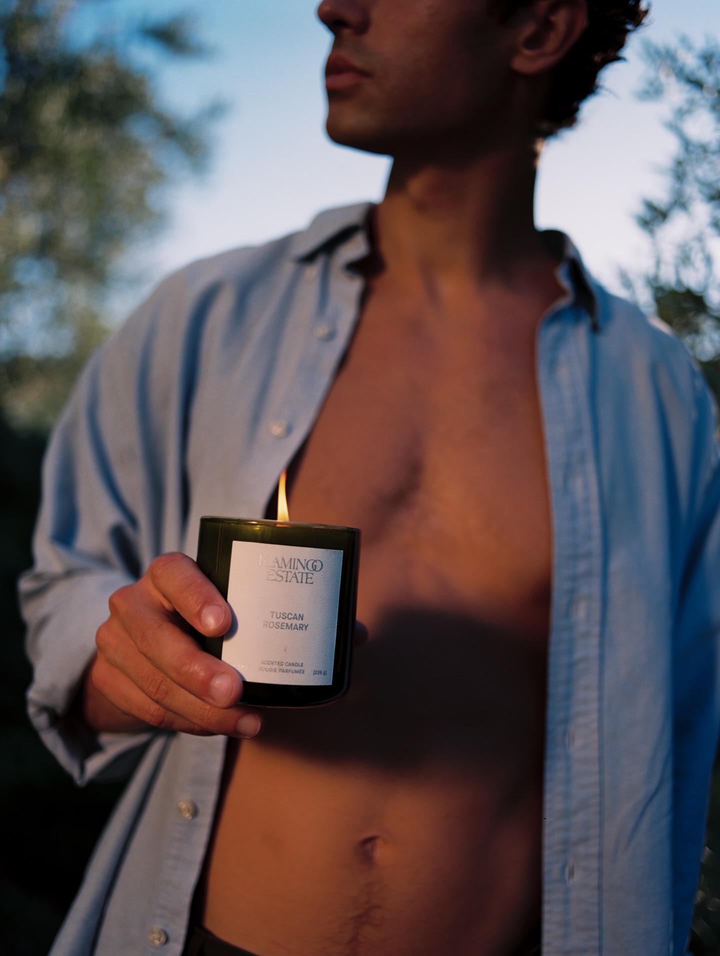 Sometimes you just need a little escape.
Do it with the TUSCAN ROSEMARY Candle by Flamingo Estate.
Rosemary is the objet d’amour of Romans, Greeks, and honeybees everywhere. Fresh and bright yet grounded.
Close your eyes and you’re on a golden hour stroll atop one of the rolling hills of Tuscany.
Available now online or in our Faneuil Hall Marketplace shop.
-
#flamingoestate #shopsmall #smallbusiness #artisanmade