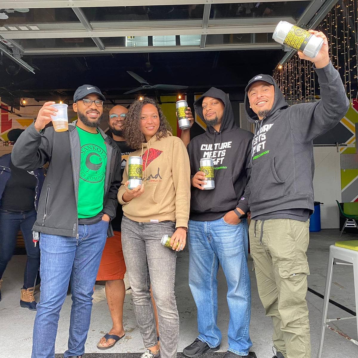 Much love to everyone that came out for the #AllGoldEverything release with @saintsrowbrewing this weekend. If you're in DC you can now get this beer on biermi.com