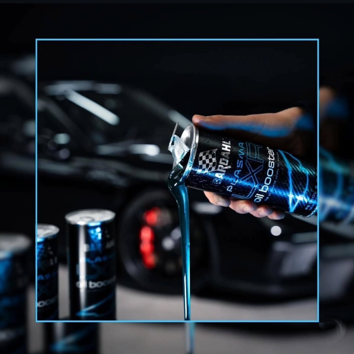 Mais informações:
👉 www.innolub.pt 👈
#Bardahl #bardahlplasma
#bardahlportugal #bardahloils #innolub #lubrificantes #aditivos
Bardahl Plasma LXR é um aditivo para óleo de motor de alta performance que utiliza biotecnologia (sem petróleo) para reforçar a lubrificação através de moléculas de origem vegetal. Frequentemente chamado de "Plasma Elixir", ele cria uma película protetora magnética e ultra-lubrificante que reduz o atrito e o desgaste das peças móveis.
Principais Benefícios
Eficiência Térmica: Reduz a temperatura de funcionamento do motor e melhora a estabilidade do óleo em temperaturas extremas.
Redução de Consumo: Auxilia na diminuição do consumo de combustível e de óleo, além de limitar as emissões de CO2.
Proteção Avançada: Transforma a estrutura das moléculas de óleo de 2D para 3D (agindo como "micro-molas"), o que aumenta a resistência e durabilidade sob pressão extrema.