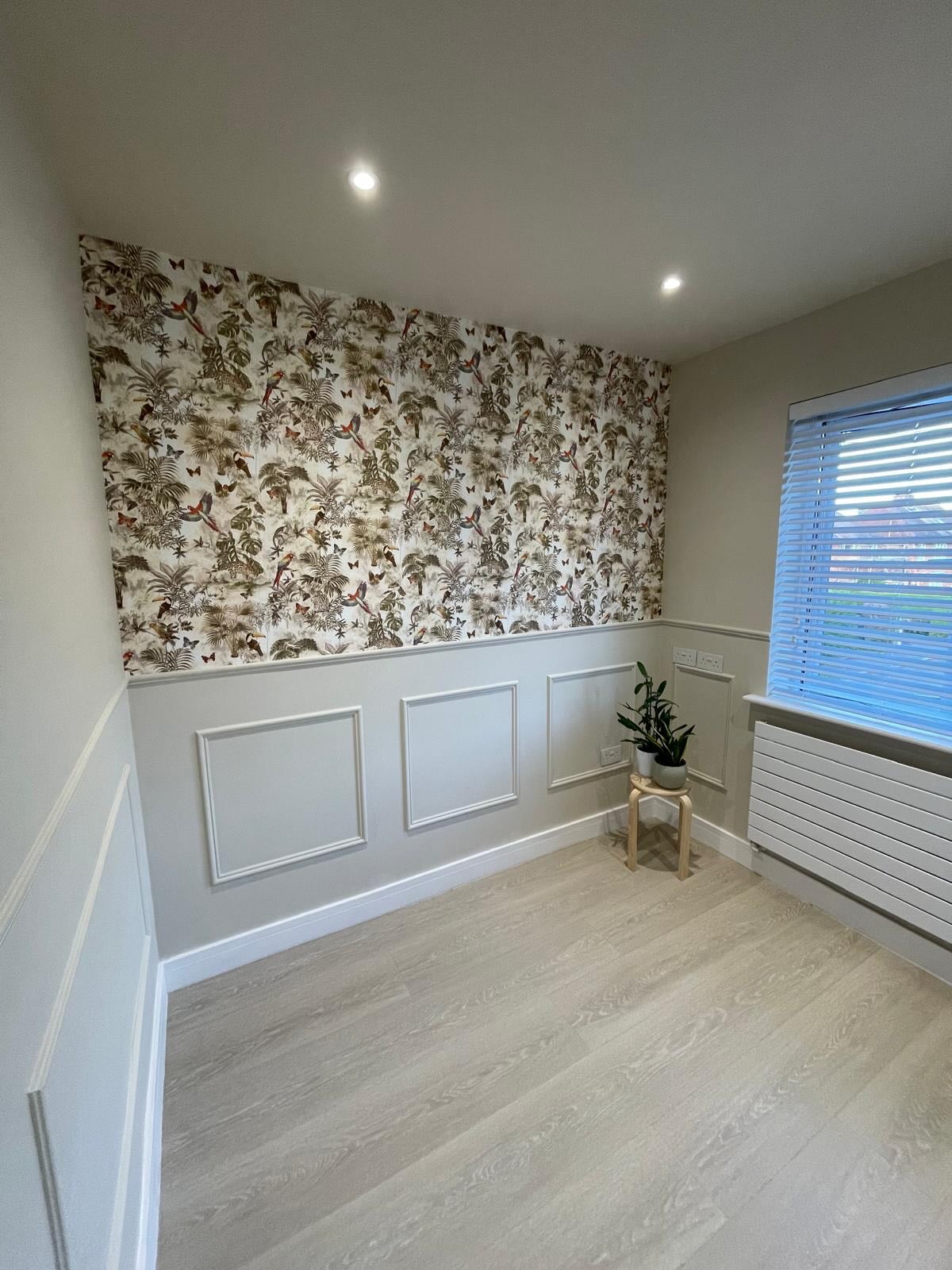A space defined by calm and detail.
Panelling, wallpaper and proportion work together in this nursery at our Ascot project, reflecting our approach to considered residential design.
SOHO Developments | High-end builds & Refurbishments