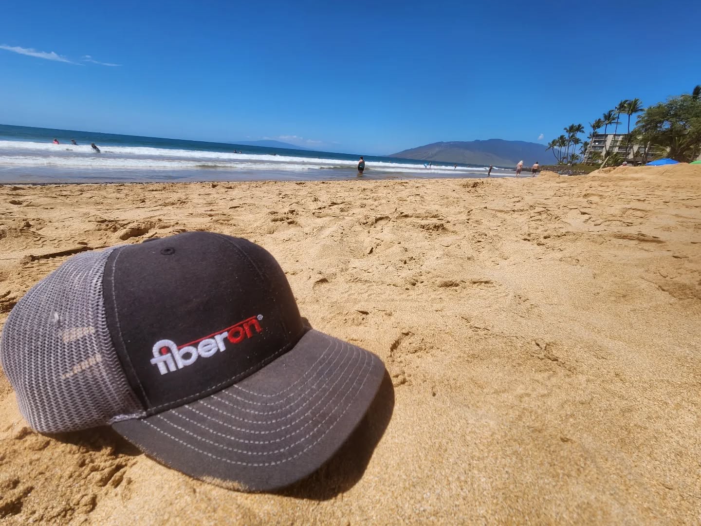 Aloha! Last day of the Holiday in the "off season". Always got work on the mind #fiberondecking #ogg