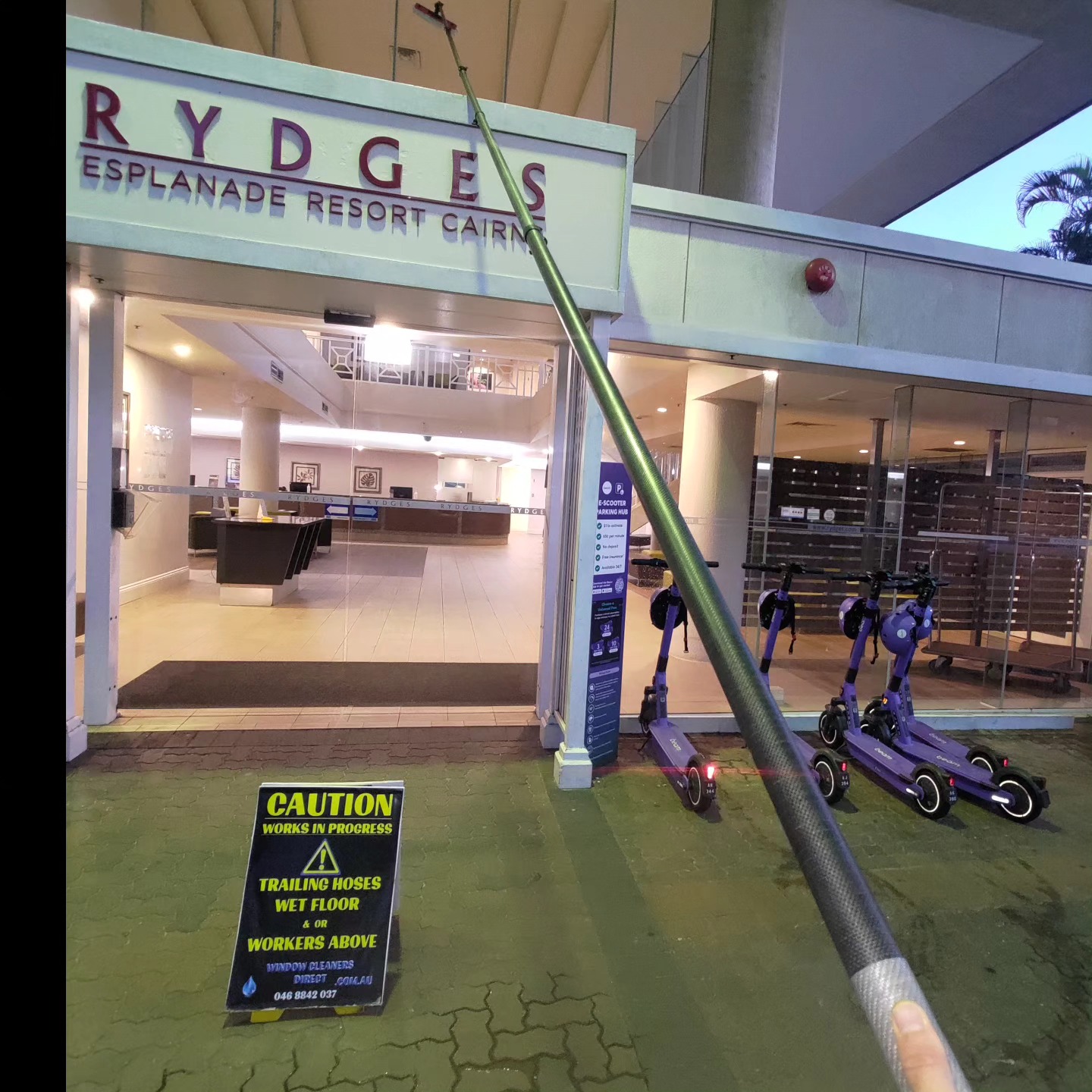 Renewing views and keeping the presentation of Resorts high !!
#Renewyourview #windowcleanersdirect #rydgesresorts #cairns #townsville #melbourne