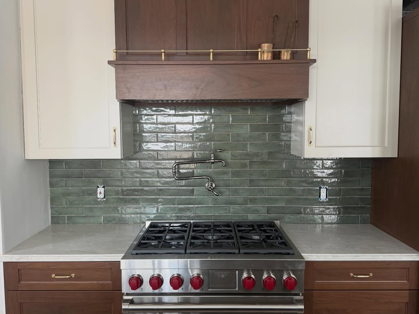 We will have more photos tomorrow once we grout, but I am loving these projects with different colors these days. The window wall looks even better!
#backsplash #kimbletile #subwaytile #kitchen