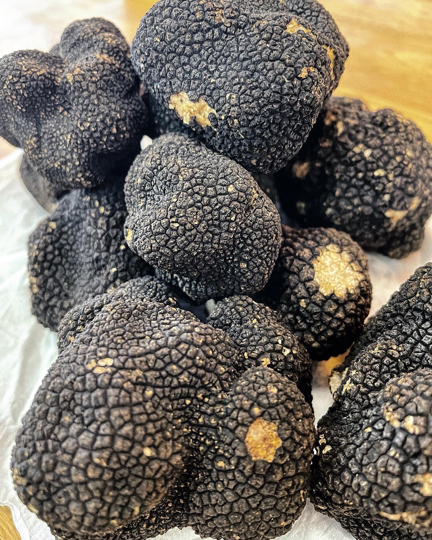 We use fresh summer truffles to finish our home made truffle tagliatelle, one of the favourites among our guests
#truffle #pasta #delicious #fresh #food #maidenhead