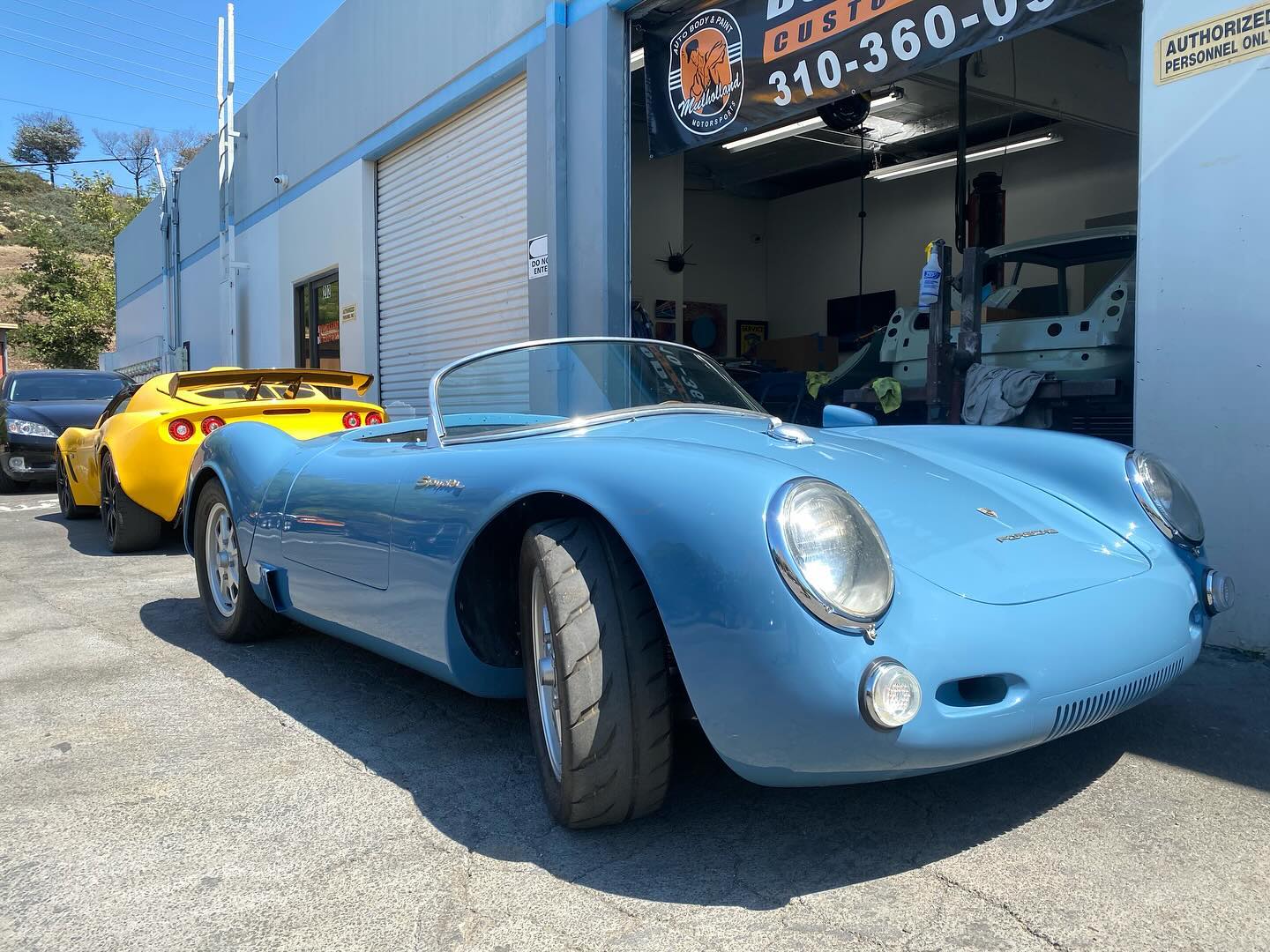 Back to back vintage Porsche cosmetic repair. Thank you for your support Cindy.
#mulhollandmotorsports #newburypark #thousandoaks #porsche #porscheclassic #cosmeticrepair