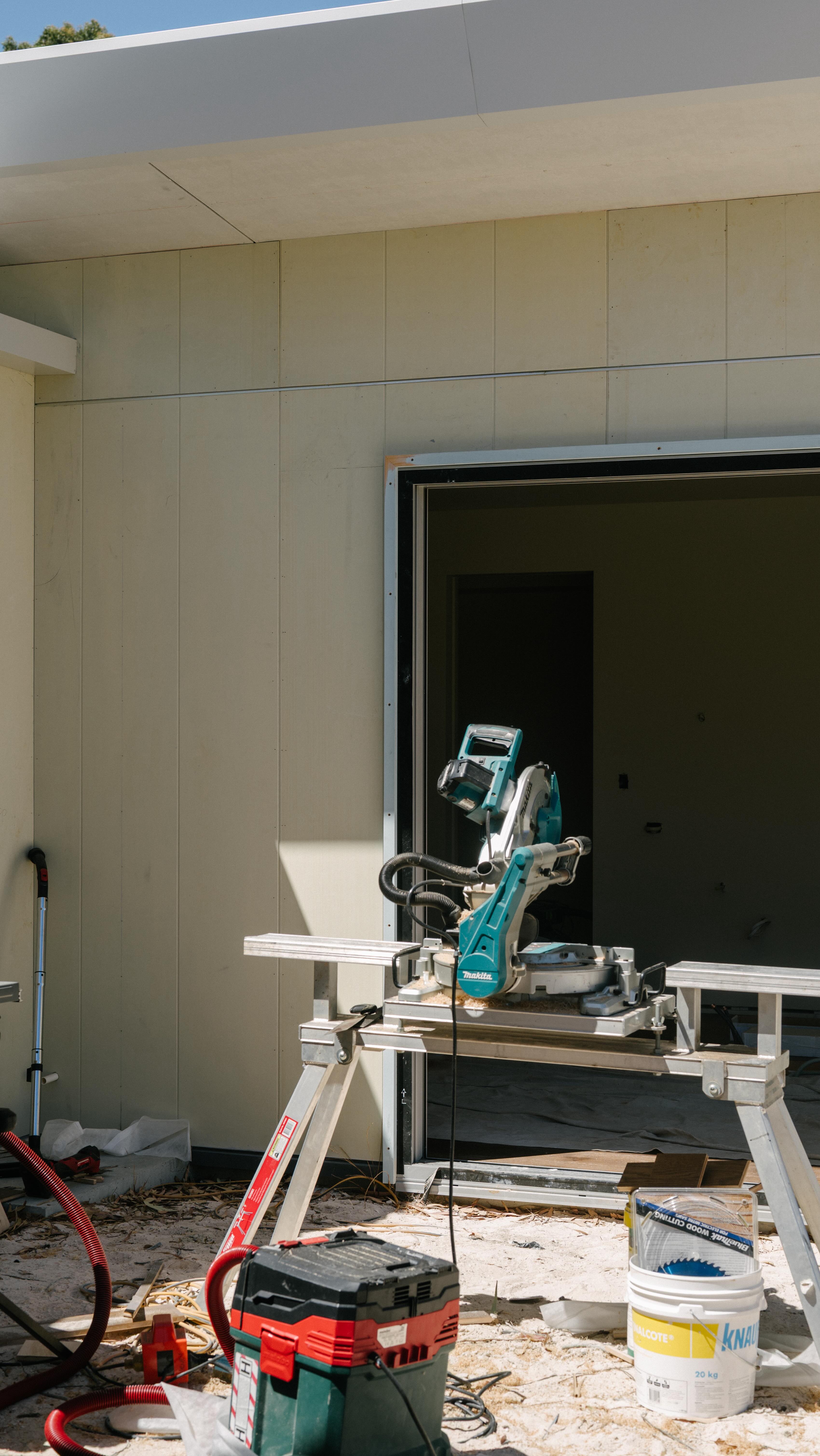 Designed and built with everyday living in mind…a place to unwind, evolve, and build a life over time.
That’s what we love being part of.
Photography: @sonjaellis.va
———
Contact us
M: 0438 209 088
E: Jarrod@hphomes.com.au
#honeypothomes #margaretriverbuilder #southwestbuilder #margaretriver #westernaustralia #builder #building