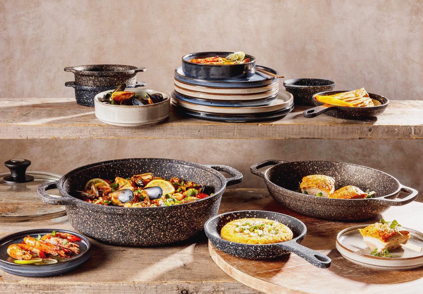 There’s food photography, and then there’s using food as a prop to sell the product. Either way the food has to entice the viewer 😋
#photography #photographer #food #productphotography #product #style #inspo #photoshoot #studio #studiophotographer #chester #nwphotography #foodporn