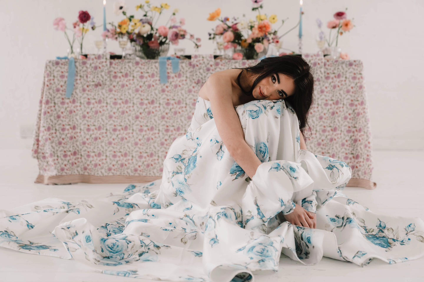 The last few weeks and the next couple of weeks are my busiest this year. I've been doing lots of hire deliveries recently but I've got a couple of fully styled weddings this week which I'm really looking forward to 🥰
Always grateful to be busy 🙏 (we still have some availability for next summer so get in touch if you are looking for any prop hire or styling support!)
Photography
@littleposyphotography
Video @joeucreative
Venue @thepigeonloftstudio
Florals @flower_fairy81
Styling @twoeightoneltd
Stationery @ellistateweddings
Cake @nicoleoliviacakes
Dress @josephinescottlondon
Bridal Robes @wildheartboudoirandboutique
Jewellery @london_victorian_ring_co
MUA @bethanyjoybridal
Models @isabella_posenato
#twoeightone #pastelwedding #maximalistdecor #maximalisttablescape #patternedtablecloth #weddingdecor #weddingstyling #tablescaping #colourfulwedding #blueandwhite #bridalfashion #weddingdress #colourfulweddingdress #weddinggown