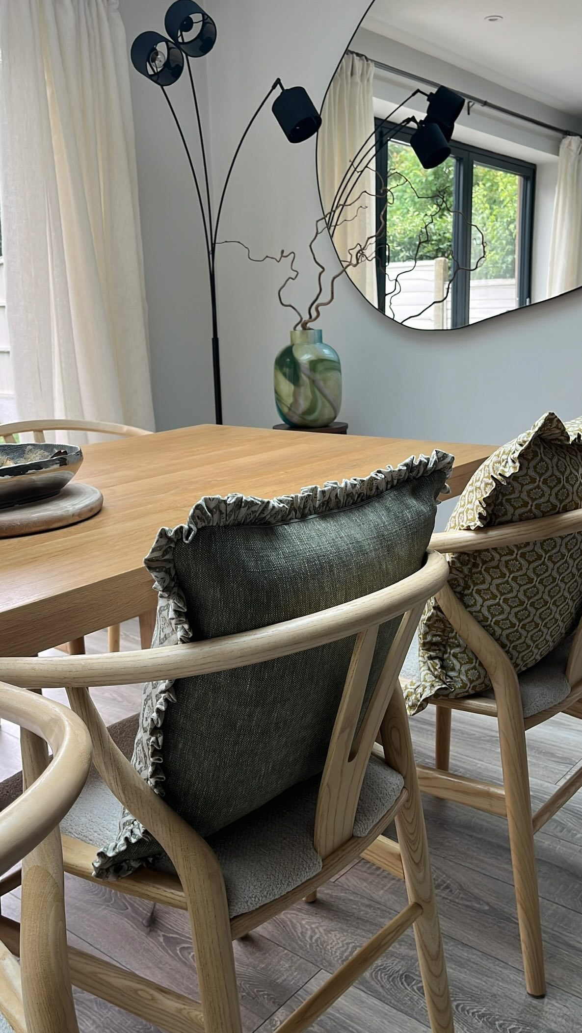Adding cushions to dining chairs is one of the simplest ways to bring comfort, texture and warmth into a dining space 🏠
At Lynne Kelly Interiors, our bespoke cushions are made in-house, allowing us to carefully consider fabric, colour, pattern and scale so each piece works beautifully within the room. Whether styled for everyday dining or longer evenings around the table, cushions can completely transform how a space feels — without changing the furniture itself.
From dining room styling to soft furnishings, it’s often the smaller details that elevate an interior and make it more inviting 🤍