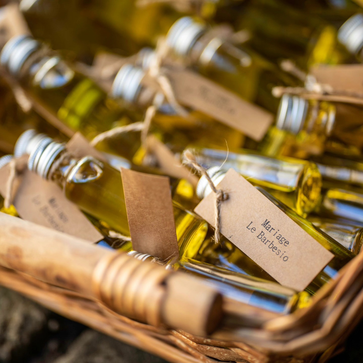 ✨ Cadeaux invités uniques ✨
Nous adorons ces petites fioles d'huile d'olive, disposées avec soin dans un panier en osier, prêtes à ravir vos invités ! Offrir un cadeau local et authentique pour un mariage est toujours une belle attention. 🌿
Envie de rendre votre mariage encore plus mémorable avec des articles de décoration élégants et personnalisés ? Contactez-nous pour découvrir notre large gamme d'éléments de décoration, spécialement conçus pour sublimer votre événement !
📞 Réservez dès maintenant et laissez-nous vous aider à créer une ambiance unique
#LocationdedécorationdemariageMarseille#LocationdecorationdemariageMarseille#LocationdedécorationdemariageAixenprovence#Locationdecorationdemariageaixenprovence#Locationdedécorationdemariagepourrieres#Locationdecorationdemariagepourrieres#Locationdedécorationdemariagetrets#Locationdecorationdemariagetrets#Locationdedécorationdemariagerousset#Locationdecorationdemariagerousset#Locationdedécorationdemariagesaintmaximin#Locationdecorationdemariagesaintmaximin#Locationdedécorationdemariagevar#Locationdecorationdemariagevar#LocationdedécorationdemariageBouchesduRhone#LocationdecorationdemariageBouchesdurhône#Locationdedécorationdemariagepourcieux#Locationdecorationdemariagepourcieux#Locationdedécorationdemariageaubagne#Locationdecorationdemariageaubagne