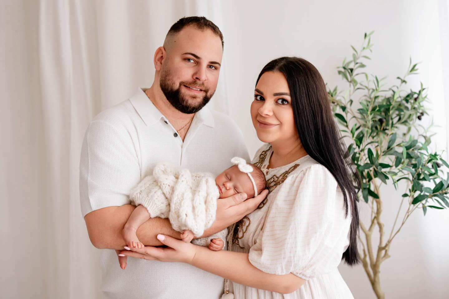 There’s something about white in newborn photos 🤍
So pure, so clean, so full of new beginnings. 🤍🤍🤍.
.
.
.
.
.
.
.
Newborn & Maternity and Family Photographer in Zürich area | Ksenia Photography
.
.
Neugeborenen-, Schwangerschafts- und Familienfotografin im Raum Zürich | Ksenia Photography
. #newbornphotography #newbornphotographer #newbornphotoshoot #newbornsession #newbornbaby