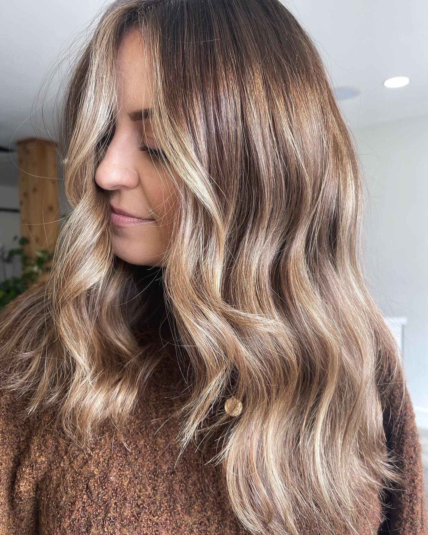 Bronze dreams 🤎
____
Stylist @alissavallee
____
#cedarandivy #theivyleague #brondehair