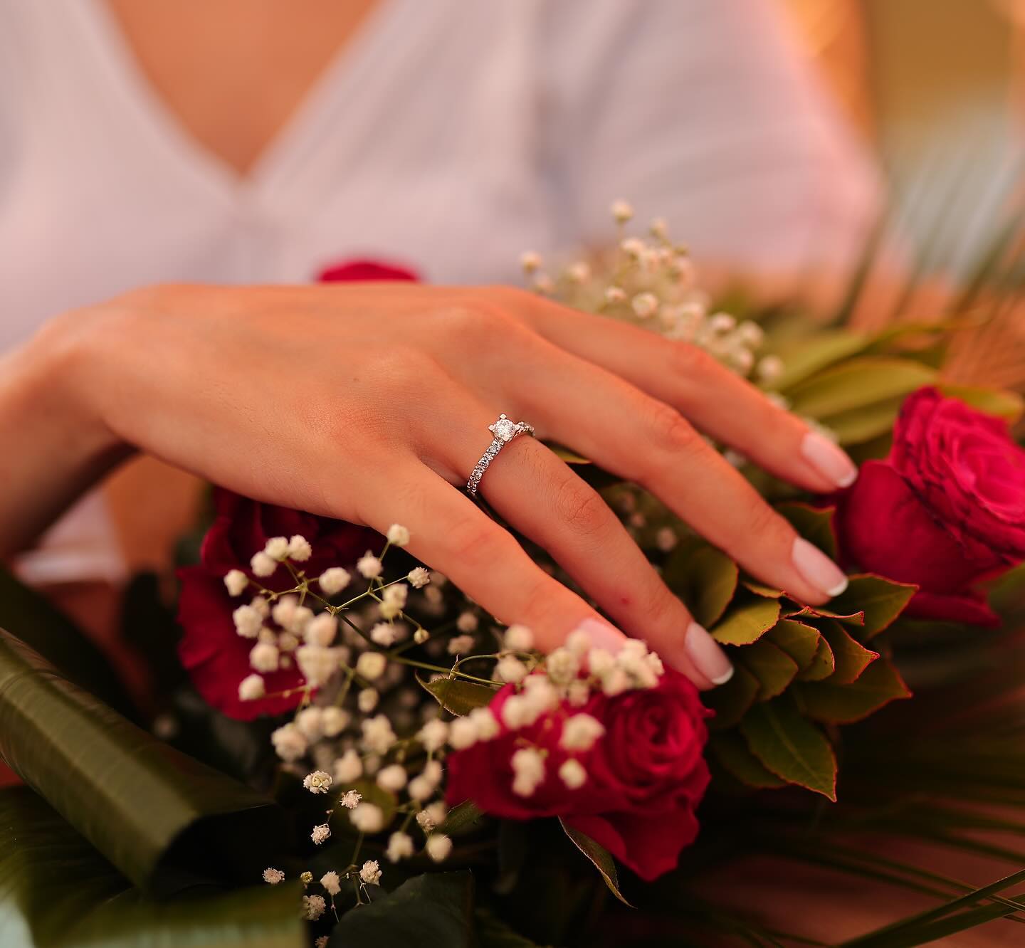 Evlenme teklifi, sevgililer günü, yıldönümleri gibi bir çok organizasyon ile sizlerleyiz 🎉💍
#evlenmeteklifi #sevgililergunu #yıldönümü #organizasyon #tiamore