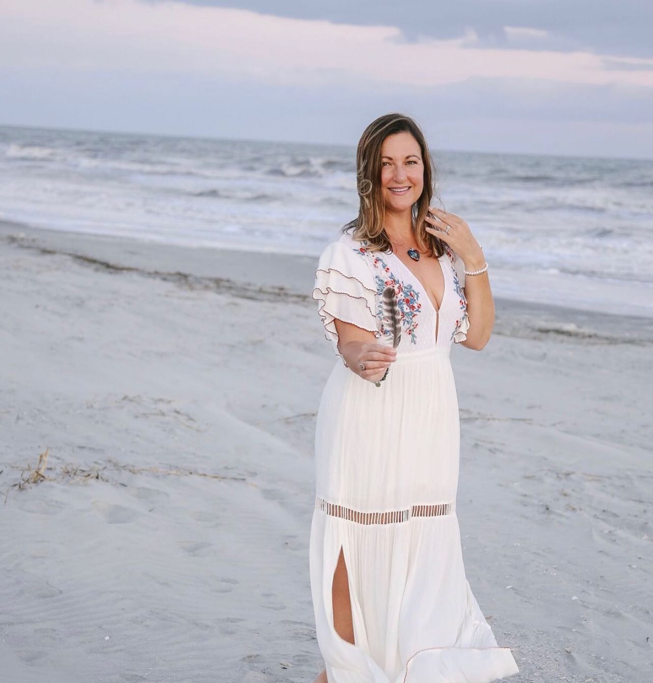 My Reiki practice has supported me through some of lifeโs toughest times over the last few years ๐ It has given me comfort while Iโve cried and grieved over the loss of my Dad ๐ Reiki has helped me with physical pain, when I couldnโt get out of bed from excrutiating back pain and the only thing I could do was practice self-Reiki and breathe. It has offered me peace of mind when Iโve made tough decisions, like leaving Charleston for FL to be near family. Itโs offered me grace and self love even when Iโm at lowest. It has helped me go within to listen to the stillness of my heart and trust my intuition โค๏ธ It continues to amaze me every day and I donโt know where I would be without it ๐คฒ
Reiki truly is a practice for everyone! Iโm so grateful for my own practice and I love to share this with others ๐ฅฐ If you are interested in learning this beautiful practice so you can use it in your everyday life, then join me for Reiki level 1 online โ Jan. 14-15, 2023. It will be a transformational weekend ๐ซ Link in bio โ๏ธ ๐ธ @orianaphotography