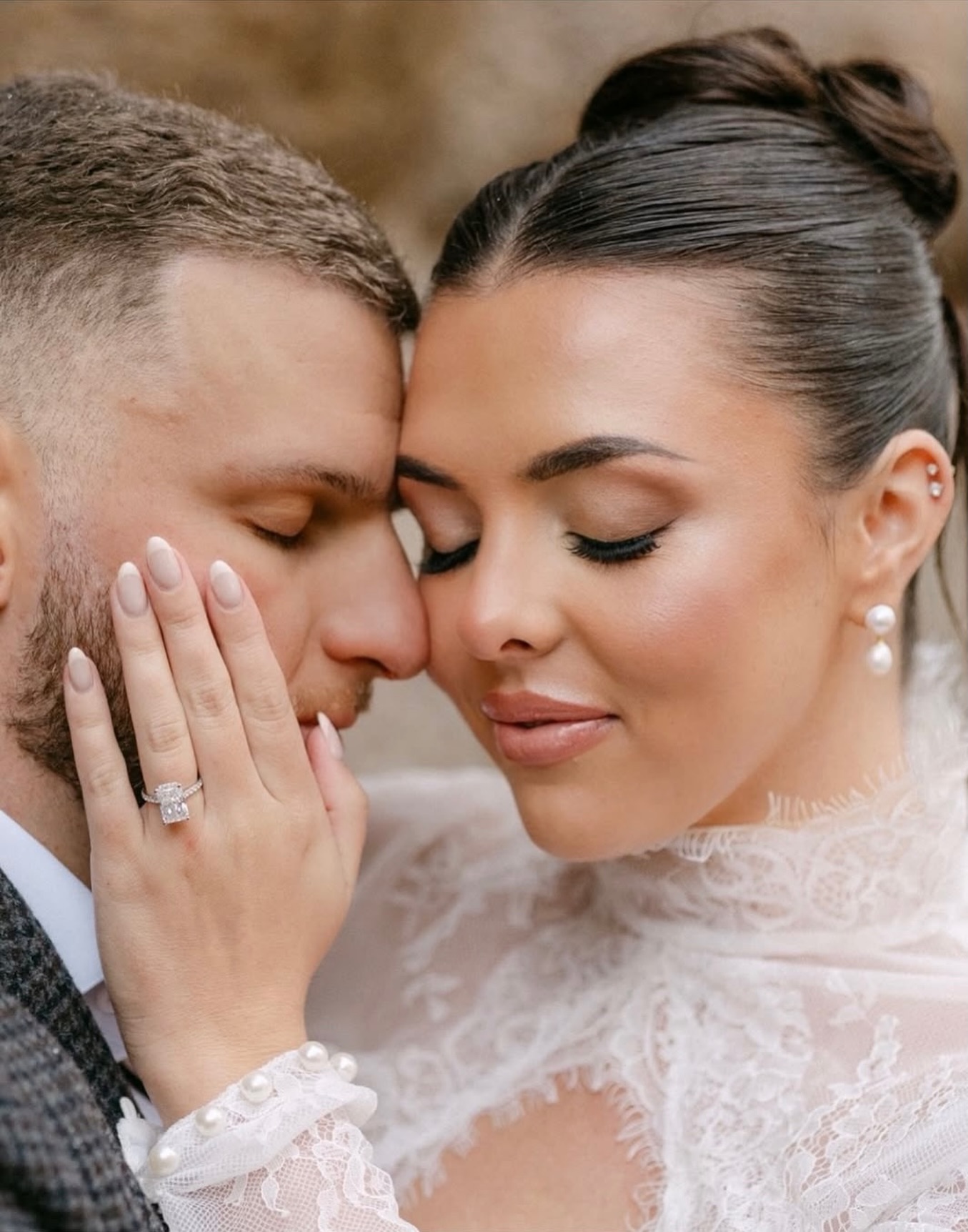 This is LOVE 🤍 amazing shot taken by @giacomolaiwedding @eleonoravocieventdesigner