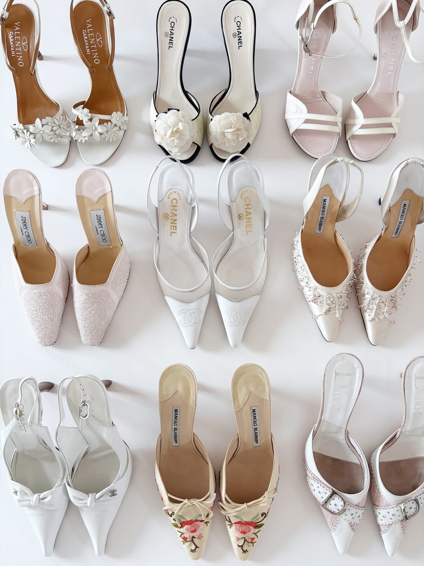 @vintagebabyarchive giving us bridal shoe heaven.
Obsessed.