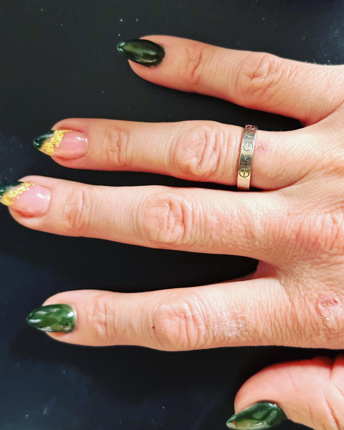 New set. St Patty’s Day #youngnailsacrylic #emerald #shortnails #goldfoil #greennails #selftaughtnailtech #quarentinenailtech 🦚🐍🧿❤️🪐