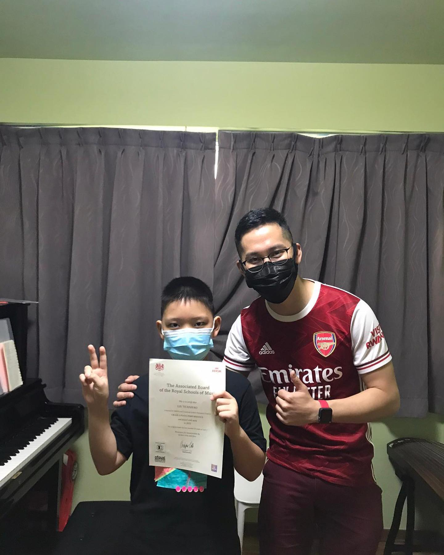 Congratulations! 🎉🥳👏
.
Yet another achievement. Next up, Piano Competition Final Round. All the best! 🙌
.
#pianoteacher #pianoteachersg #sg #pianocompetition #finals #abrsm #exam #piano #performance #competition #congrats #music #pianoteacher #sgmummy #sgmummies #sgmoms #exam #pianolesson #musiceducationforkids #sgmusicschool #sgenrichment
