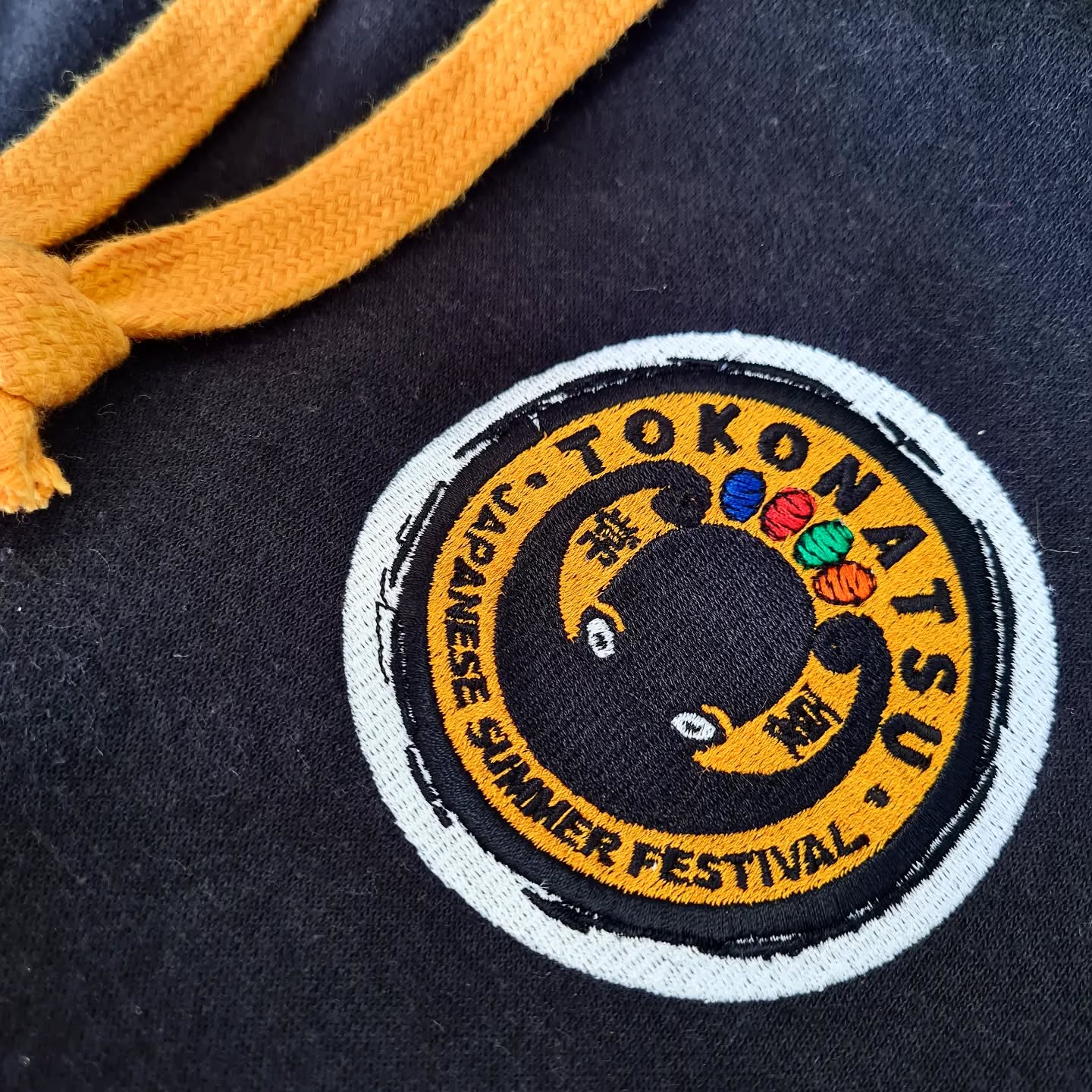 Design of the week🏆 - Our embroidery department reproduced this amazingly eye catching design👌 Embroidered onto 2 tone Black/Yellow hoodies, the logo compliments the colour of the drawcords perfectly.
.
We are experts in reproducing the highest quality embroidered and printed logos✅
.
.
#brandedclothing
#printedbags #workuniform #workwear #workwearfashion #uniform #workstaff #hotelstyle #catering #cateringservices #hospitality #hospitalitymanagement #hospitalitylife #events #eventplanning #eventmanagement
#construction #restaurantlife
#customworkwear #electrician #niceicapprovedcontractor #electricianlife #plumber #plumbinglife #construction
#aprons #eyecatching #universityclothing
#poloshirts
#university
#customclothing