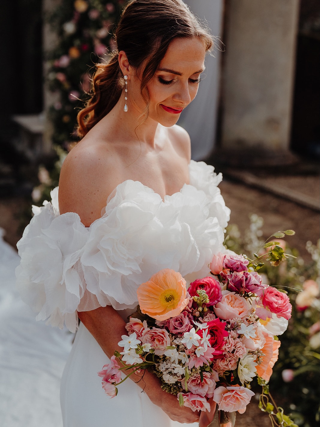 Forget the rain… Enjoy these beautiful springtime images from our enchanting Wotton House shoot. Beautifully captured by @kitmyersphotography
With the most incredible floral artistry by a dedicated team = PURE MAGIC!
Have you ever seen so many incredible florals🌼
.
.
Venue: @wotton_house_hotel
Photography: @kitmyersphotography
Head Florist: @hollyandthedragonfly
Stylist: @claire_stylist
Bridal Boutique: @mayandgracebridal
Cake: @annalewiscakedesign
Hair & MUA: @amandawhitemakeup
Stationery: @invitesbyheather
Models: @lausandjack
Props: @the_social_kitchen
Floral Partners: @tangleandwild @theflower_space @fern.andbirch @mamasthatflower @jasmineflowersuk @thecrazydaisycompany @three.wild.flowers.uk @bellarose.blossoms @littlegreenflorist @sallyporterfloral @my_table_floral_design
#summerweddinginspiration #romanticbride #mayandgracebridal #surreywedding #surreybridalboutique