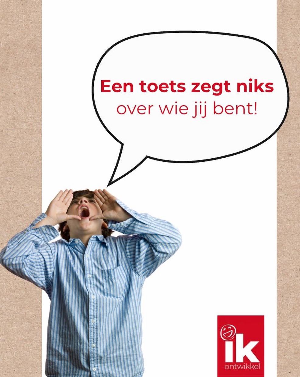 .
Het is weer #doorstroomtoets tijd.
Aan alle kinderen die misschien bijna gaan geloven dat een score iets zegt over wie ze zijn, willen we zeggen:
Een toets toetst wat een toets toetst.
Geen brede ontwikkeling. Geen dromen. Geen talenten. Geen moed. Geen zachtheid. Geen creativiteit.
Een toets meet wat zichtbaar is op รฉรฉn moment.
Maar ontwikkelen doe je continue, het leeft in verhalen, stap voor stap.
Blijf het verhaal vertellen.
Maak groei zichtbaar.
Van binnenuit. ๐ฑ
.
#ikontwikkel #mensenwereldgericht #toetsen