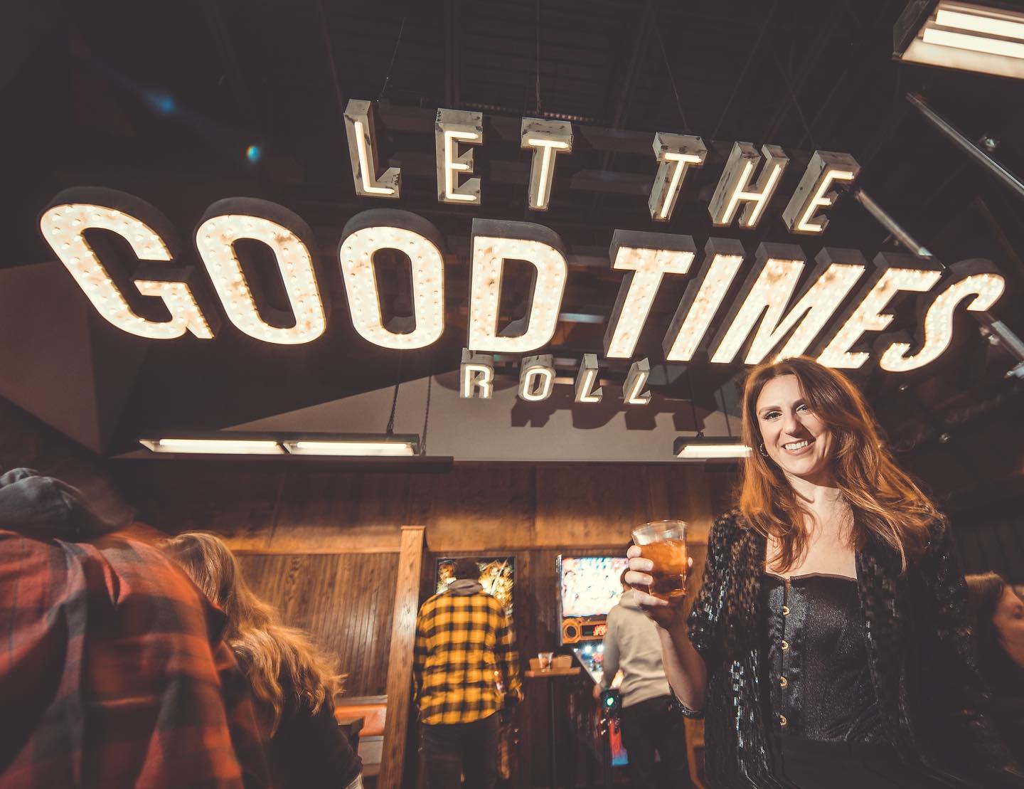 Cheers to the pizza box nachos🍻 @shortysxsocial
Photography: @412matt
Hardwork: @sheltonpgh @amy.ott @bootstrapdesignco