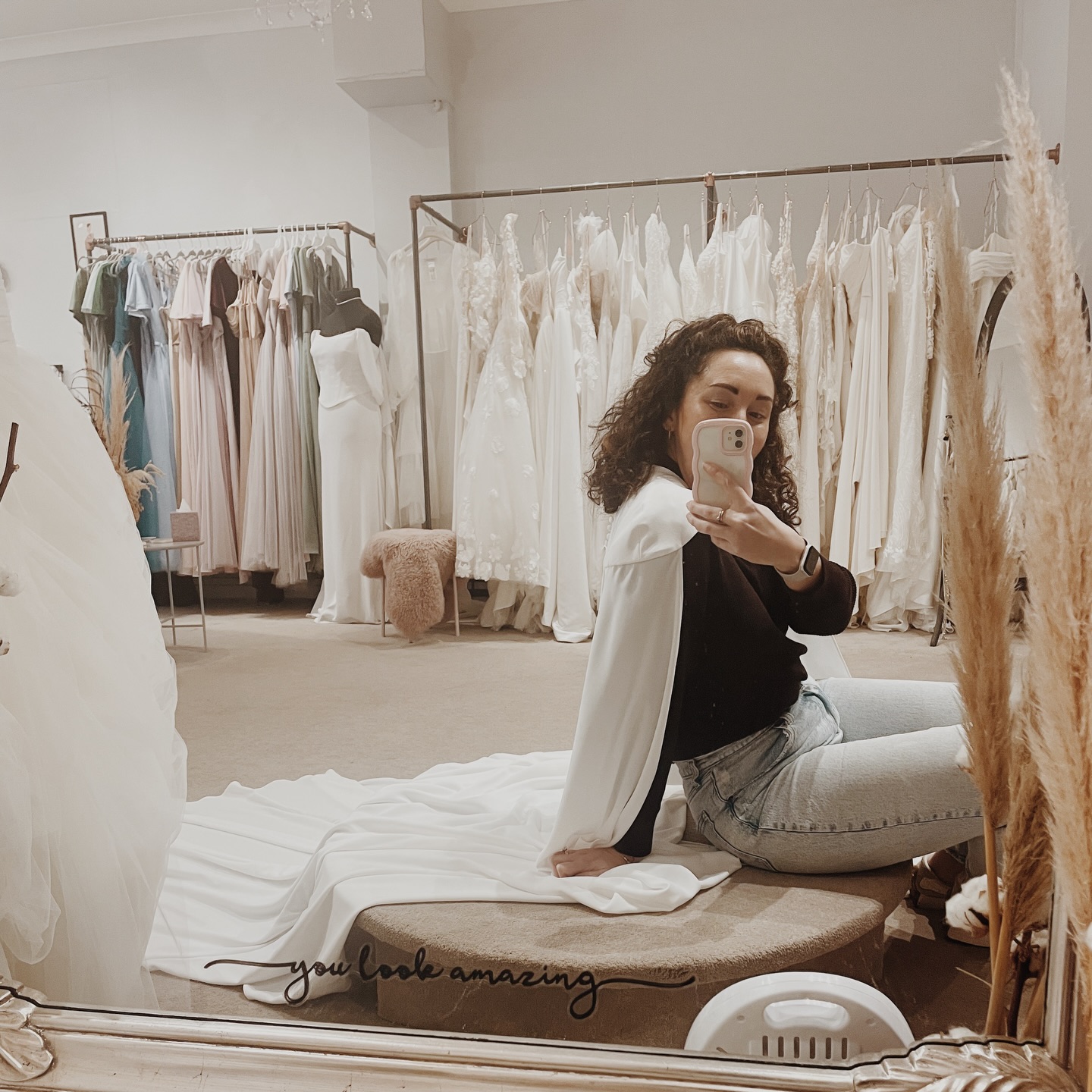 So often people come into the boutique and say “you have the best job!”
While it’s not always a day for dressing up, I do absolutely love what I do but it’s more the people that I get to work with on a daily basis that make it so much fun!
Obviously though there is always a little extra time to try things on 😉
Today was a cape kind of day. But remember, not all hero’s wear capes 🦹♀️
#bridalcape #bridalwear #bridalshop #warwickshirewedding #weddingdress