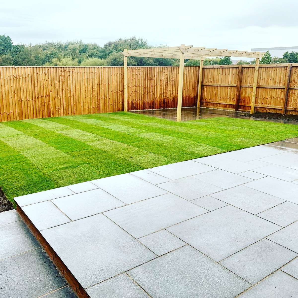 Whilst we specialise in bespoke landscapes, we also have expertise in transforming new-build gardens into functional spaces. With great drainage, and turf that will actually grow (Which is unlike the grass most House Builders lay)