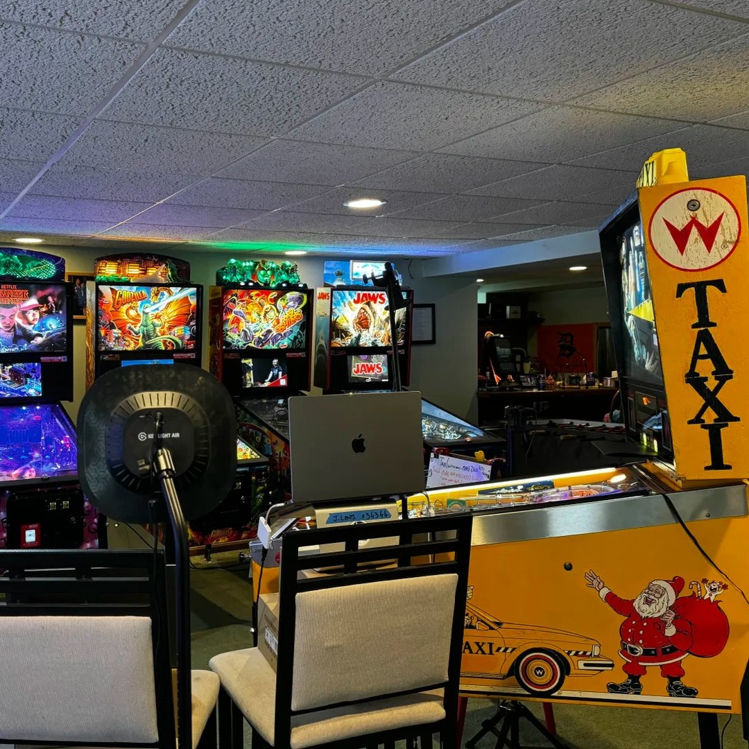 Join thousands of other retro gaming enthusiasts to watch me share Taxi (Williams-1988) on Nintendon't 7. A 3 day marathon highlighting the best obscure games from the mid 80's to mid 90's
See you from 3:41 - 4:15 PM ET today!
Nintendon't 7 Schedule > https://horaro.org/ndont7/schedule
Broadcast Link > https://twitch.tv/goati_
As a free way to support my content consider following my Twitch stream:
Twitch.tv/angryoldmangamingofficial
AngryOldManGaming.com
@angryoldmangaming.official #retrogaming #retrogamer #twitch #twitchaffiliate #epicpartner #williams #smallstreamersconnect #mandalorian #jurassicpark #pinballlife #strangerthings #LordOfTheRings #pinball #ifpa #love #angryoldmangaming #Deadpool #follow4followback #pinballwizard #followforfollowback #gamerlife #pinhead #pinballarcade #godzilla #xmen #likesforlike #like #grandchampion #taxi
