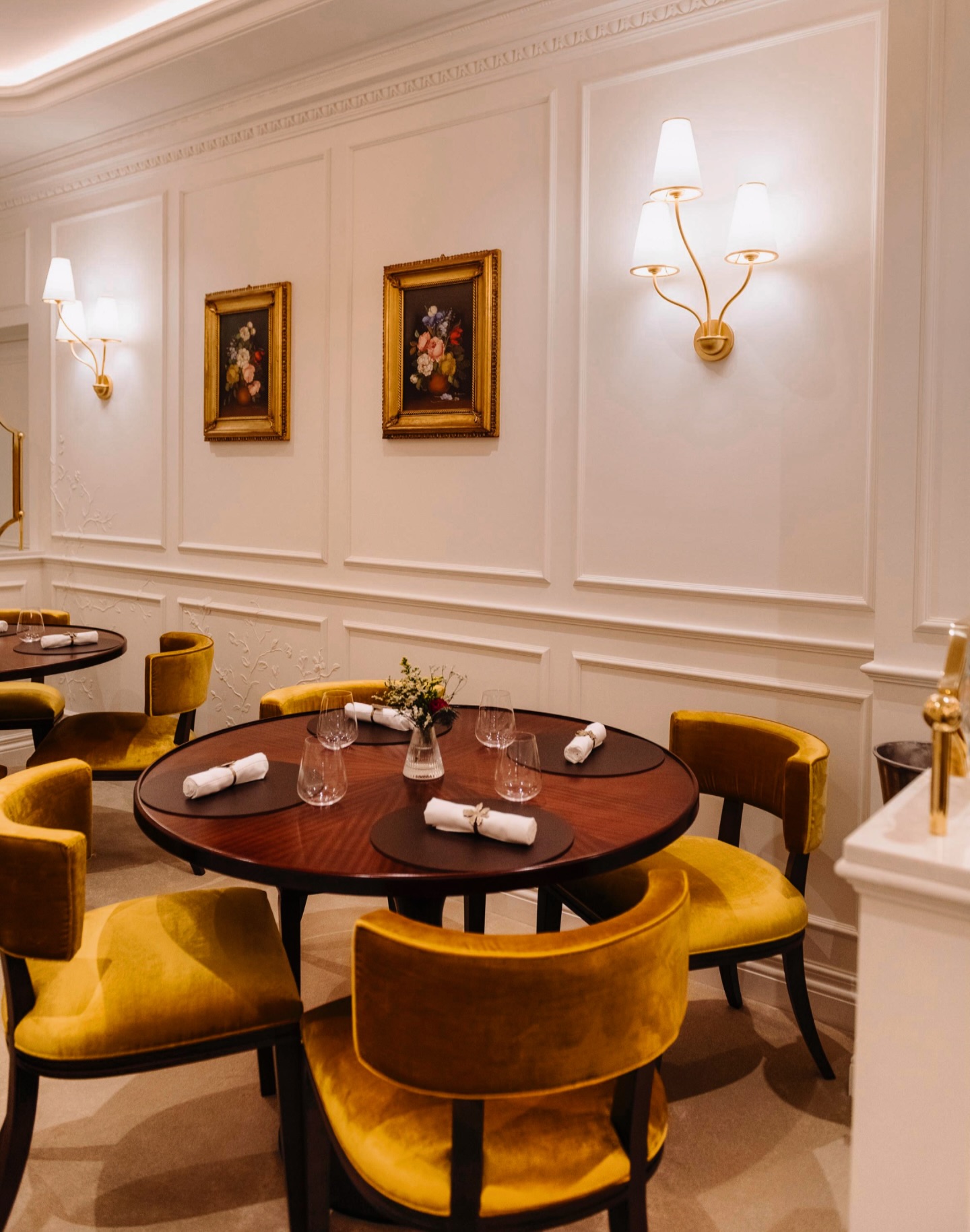 Ready for our first service of the week ✨
The room is set, the tables are dressed, and we’re so looking forward to welcoming all of our guests to Corenucopia by Clare Smyth!