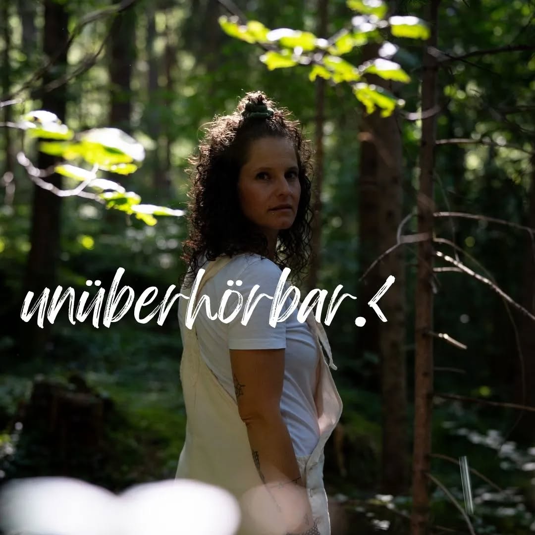 für zeichen, die bleiben.
"Mut ist manchmal leise und doch unüberhörbar."
www.tanjavogt.com
#tanjastexte
#textingstudio
#zeichenstilundemotion