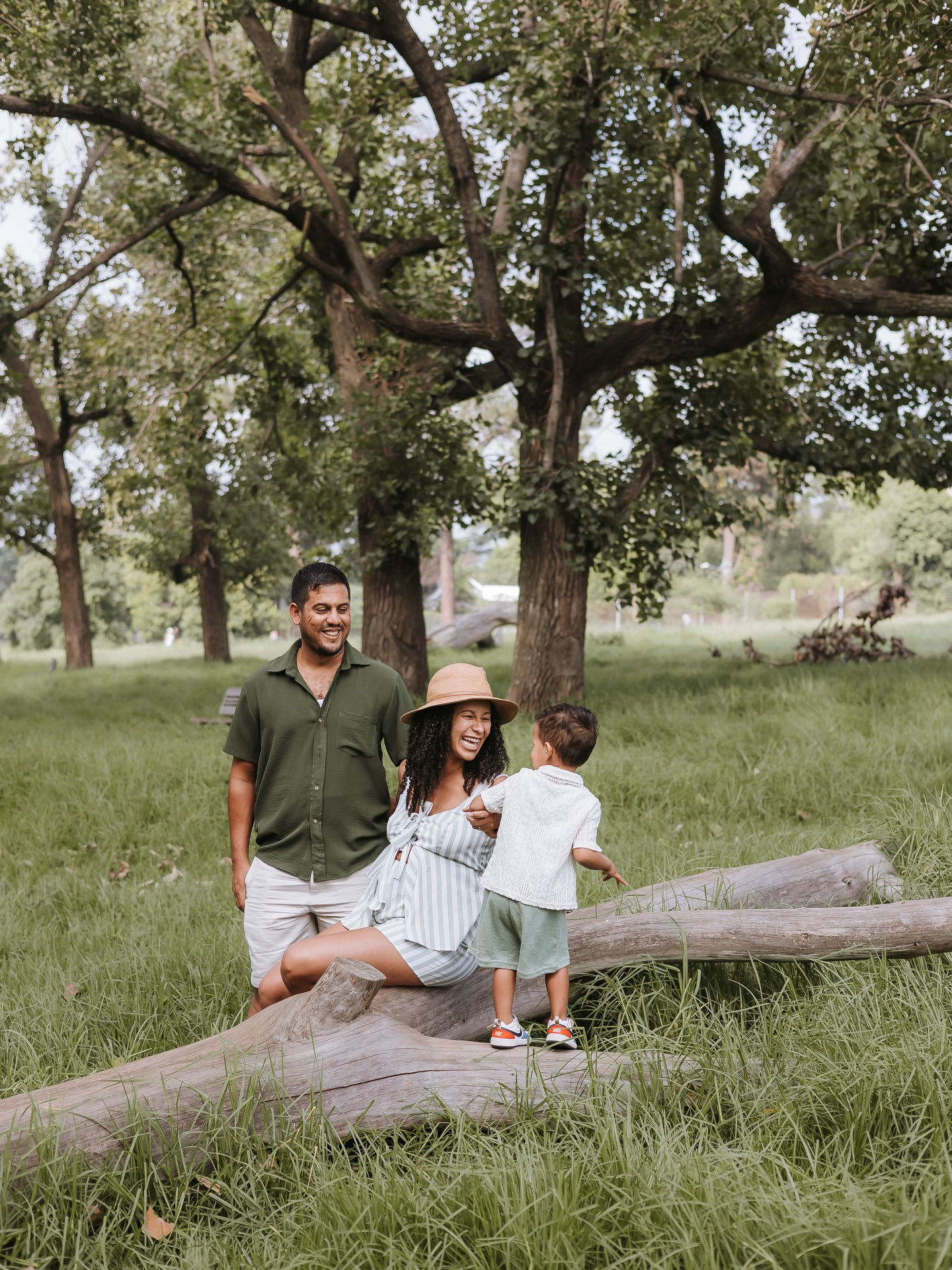 Recently delivered gallery for this very sweet family. I’ve so loved documenting their milestones and I’m so excited for their new member arriving soon 🥹🤍