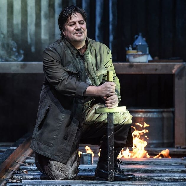 #Siegfried#Siegfrieddebut#debut#ringamrhein#heldentenor#heldentenorlife#corbywelchheldentenor#operalife#wagner#richardwagner#ringdernibelungen#corbywelch photo© hans jörg michel #theaterduisburg #notung
