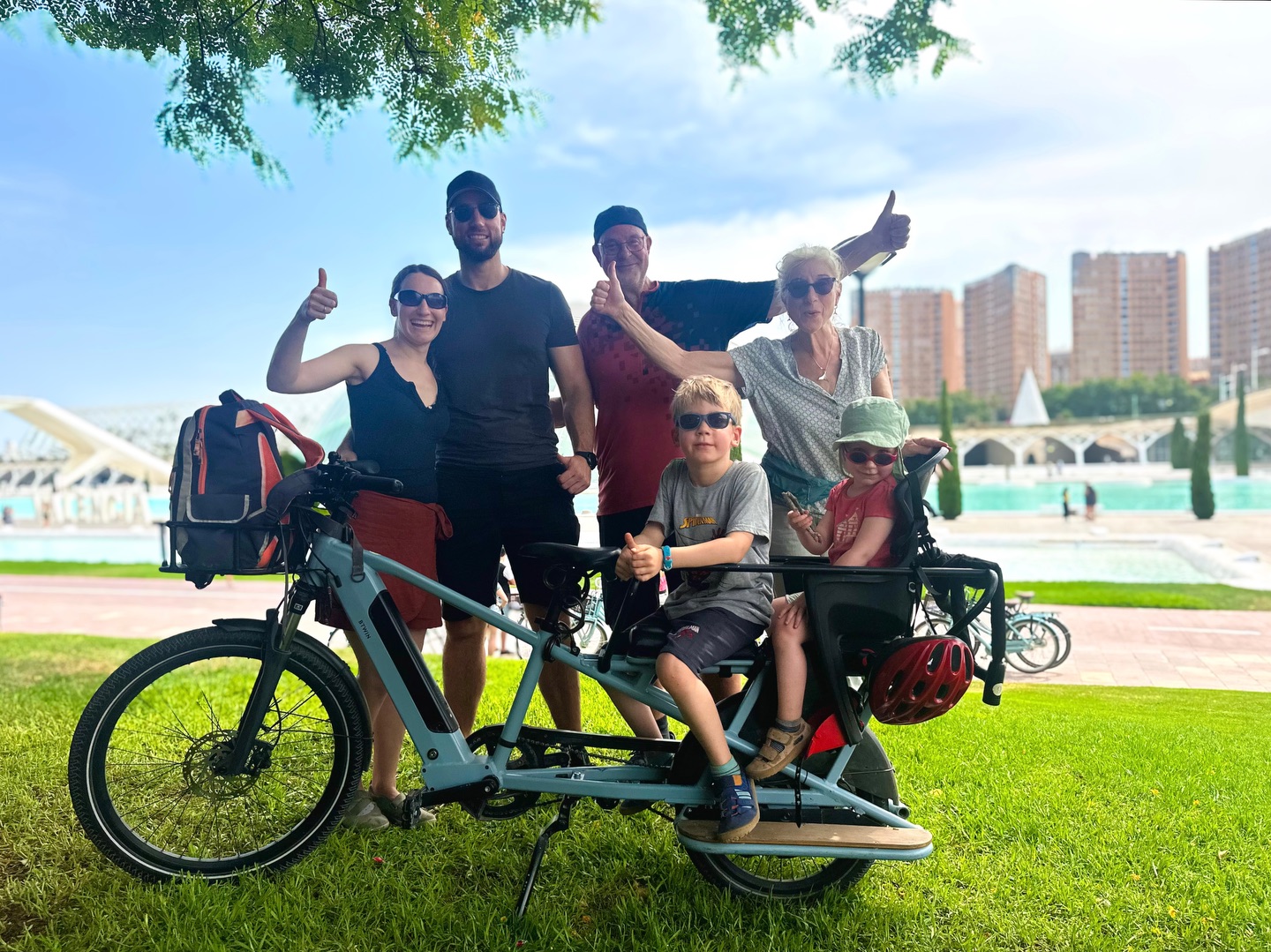 🚲 Our most popular activity: a fun, relaxed bike tour to discover Valencia the easy way!
Perfect for first-time visitors, but also loved by returning guests who keep uncovering new hidden gems. Join us on your first or second day and enjoy Valencia even more for the rest of your stay!
We explore the city’s highlights, the Turia Park and the City of Arts & Sciences by bike, e-scooter, segway or cargo bike. No rushing, plenty of time for photos and always in small groups… we adapt the pace to you.
Traveling with children or guests of any age? No problem! Child seats and cargo bikes make this tour truly suitable for all ages, from little ones to grandparents.
Check out our 400+ Google reviews and see you soon in sunny Valencia! ☀️
.
.
#getinvolvedvalencia #fietseninvalencia #gezelligfietseninvalencia #visitvalencia #thingstodoinvalencia
