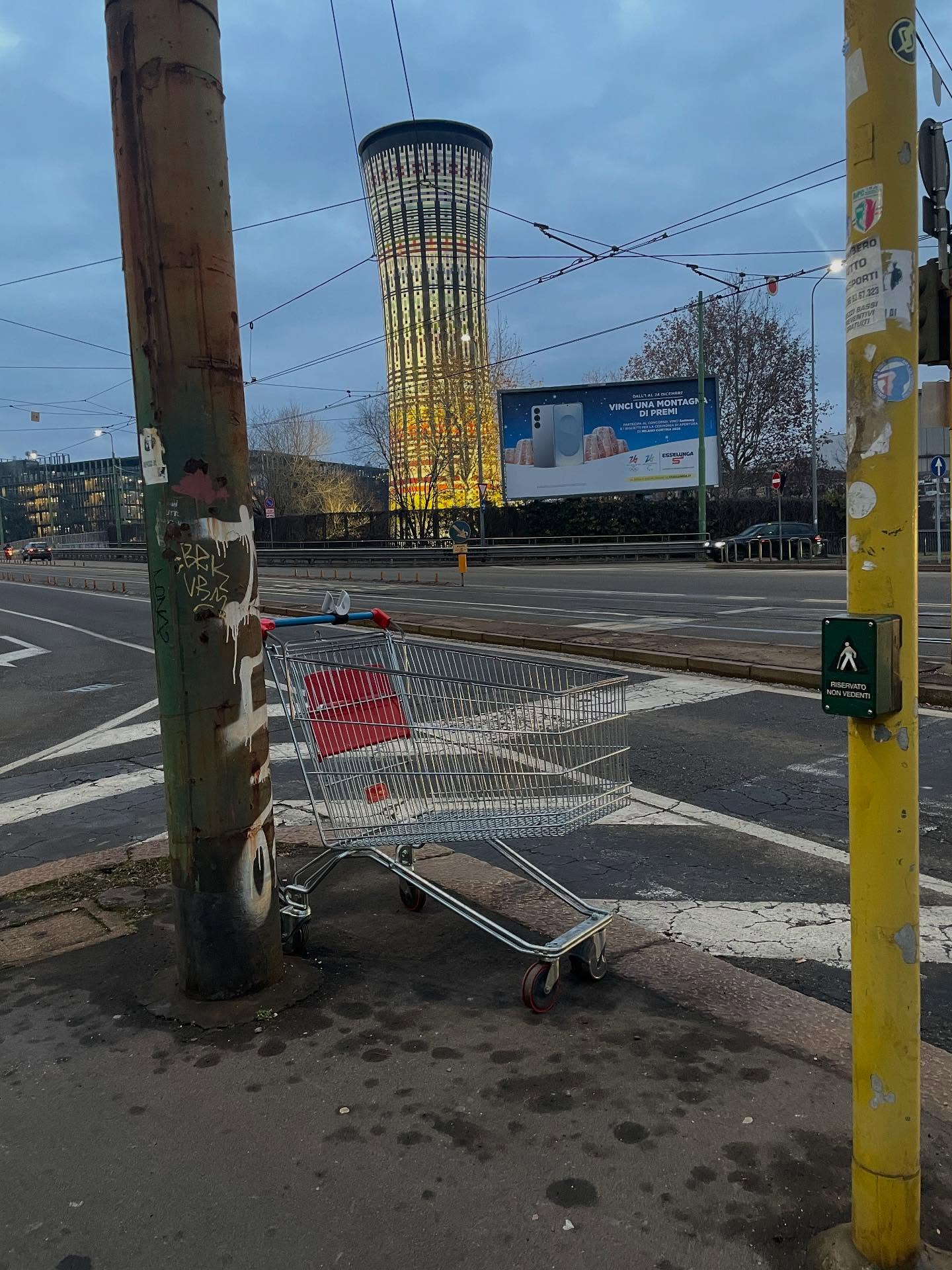 Available, but not in your cart (yet)😕